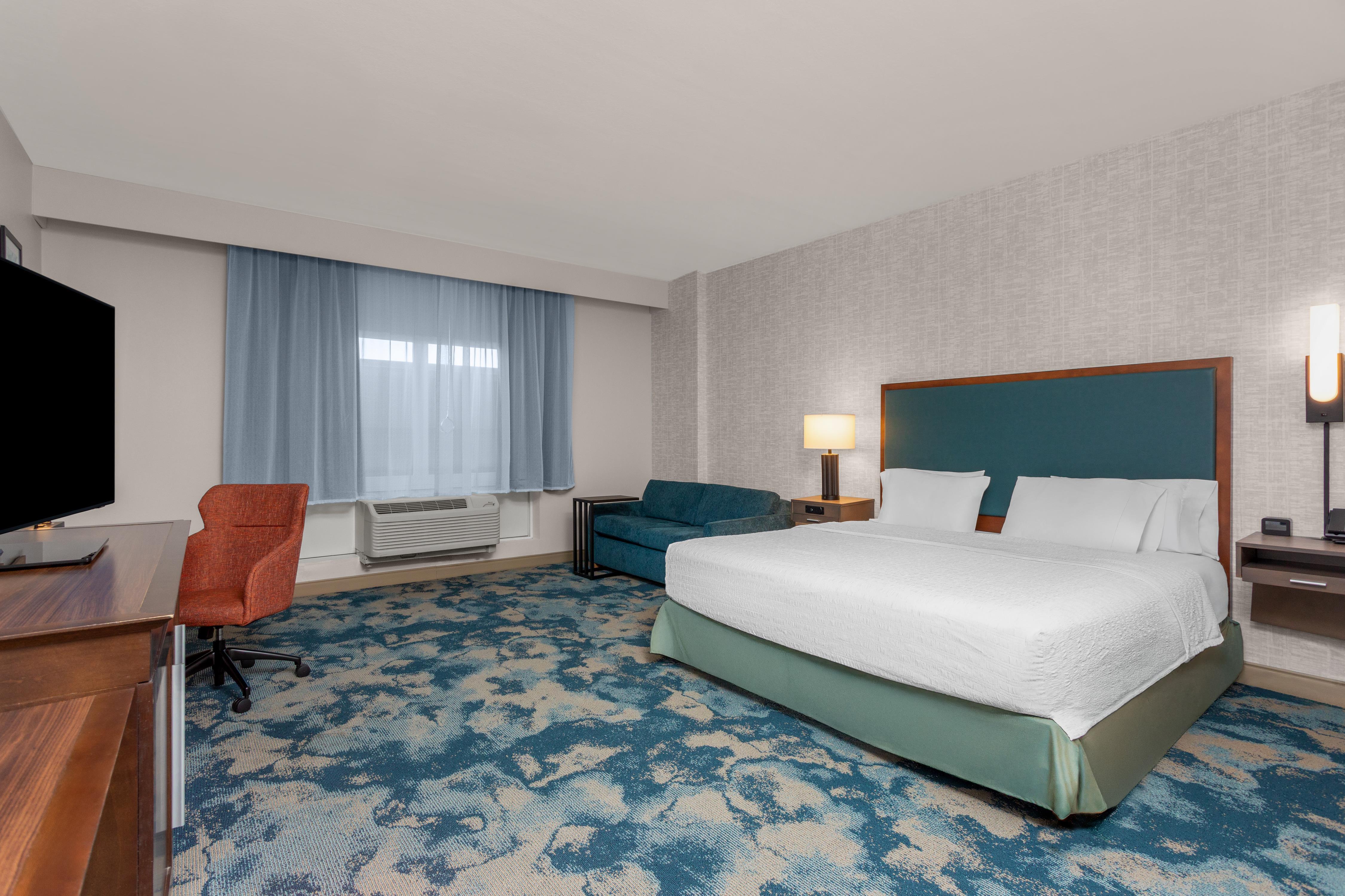 Hampton Inn & Suites by Hilton Deland Room Type - 1KN MOB HEA ACC RIS STU NS