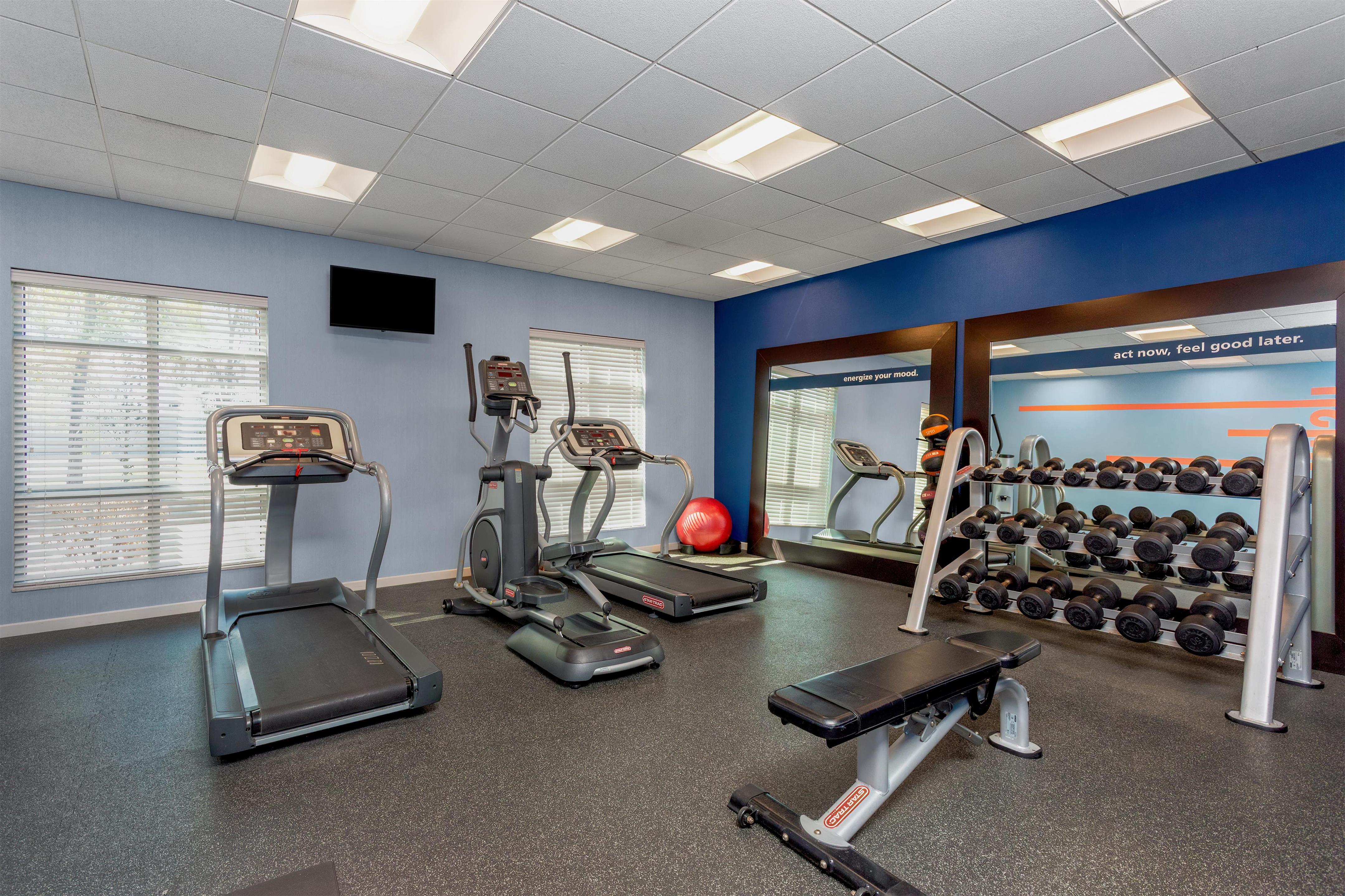Health club fitness center gym | Hampton Inn & Suites Deland