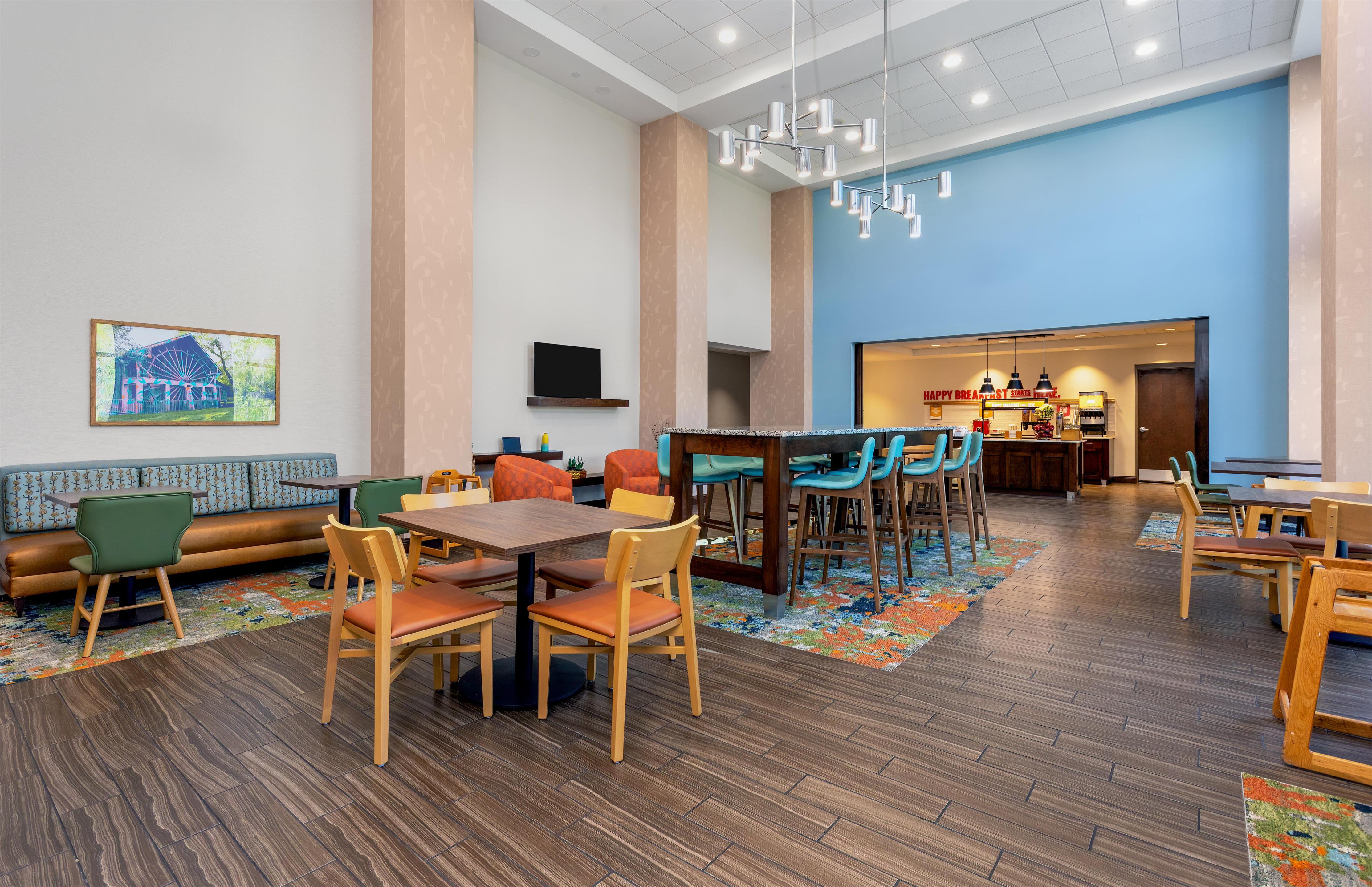 Restaurant | Hampton Inn & Suites Deland
