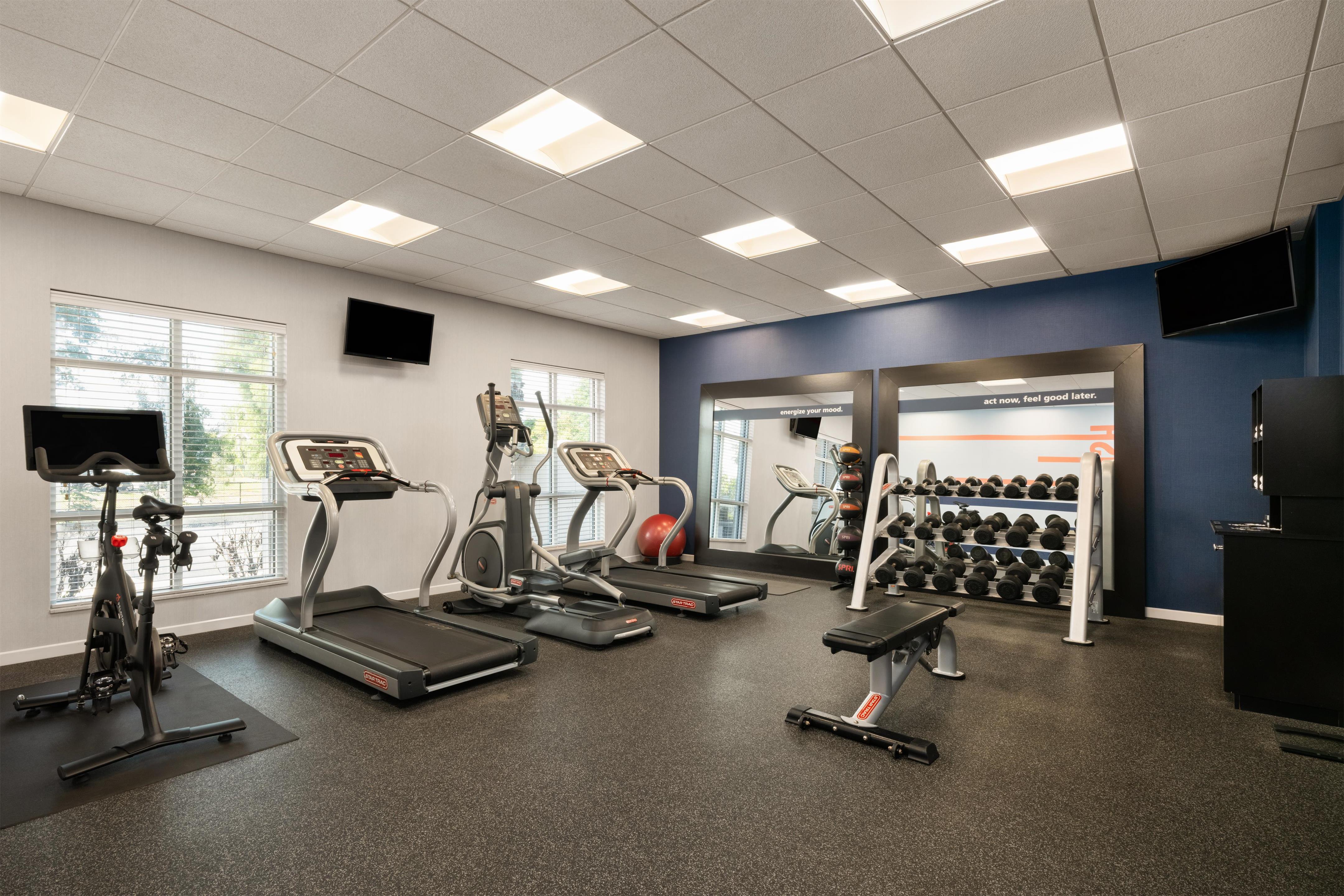 Health club fitness center gym | Hampton Inn & Suites Deland