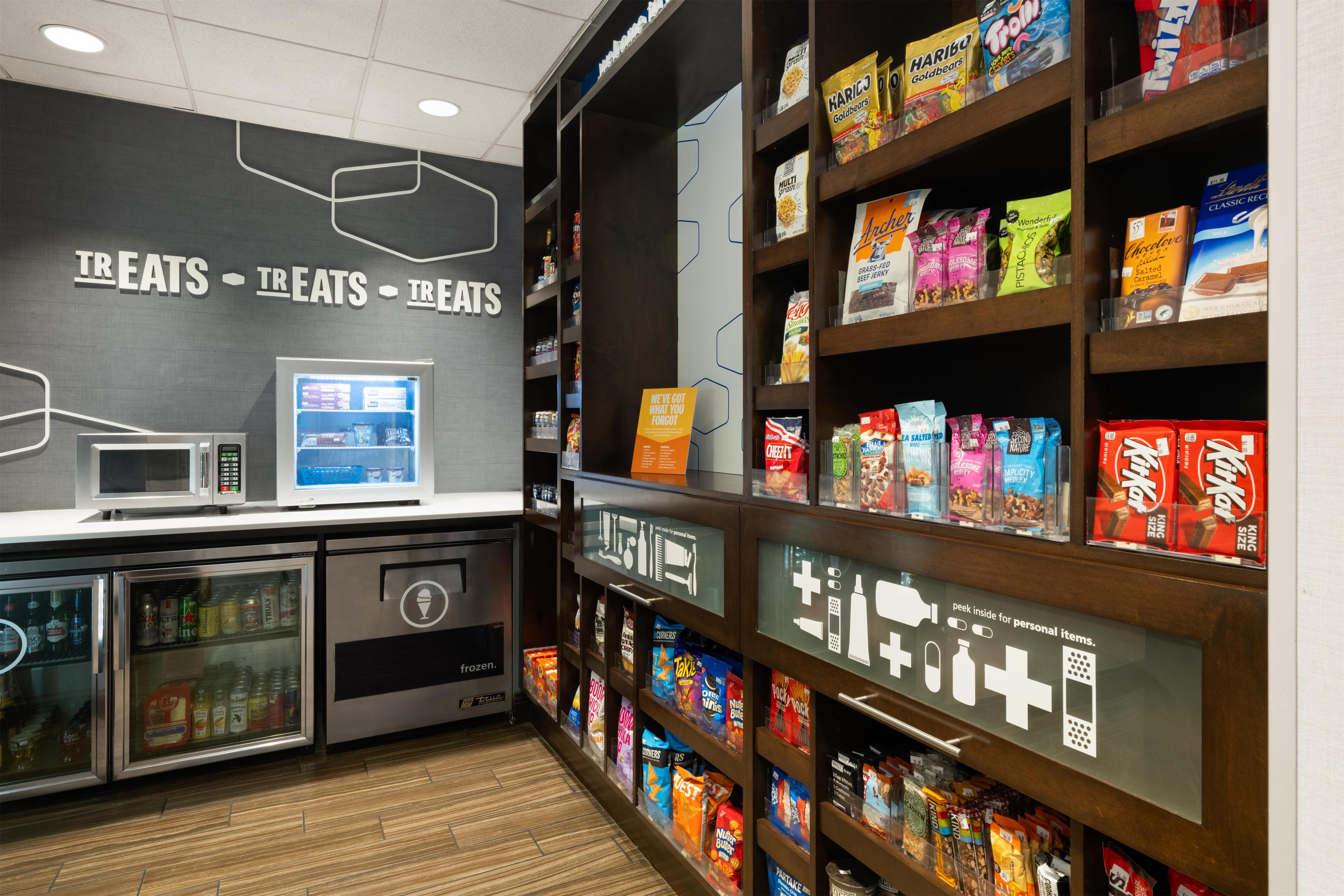 Restaurant | Hampton Inn & Suites Deland
