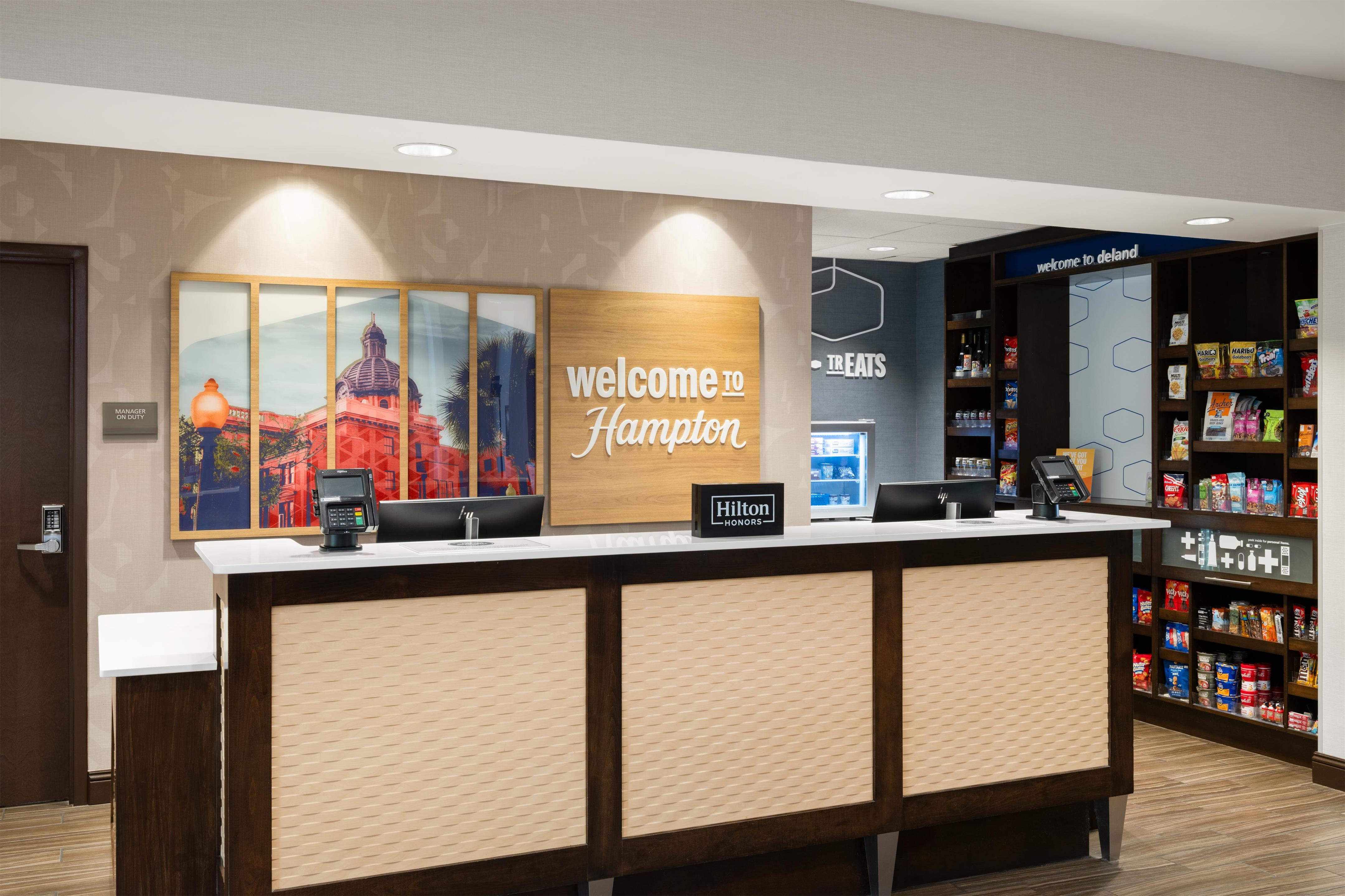 Reception | Hampton Inn & Suites Deland