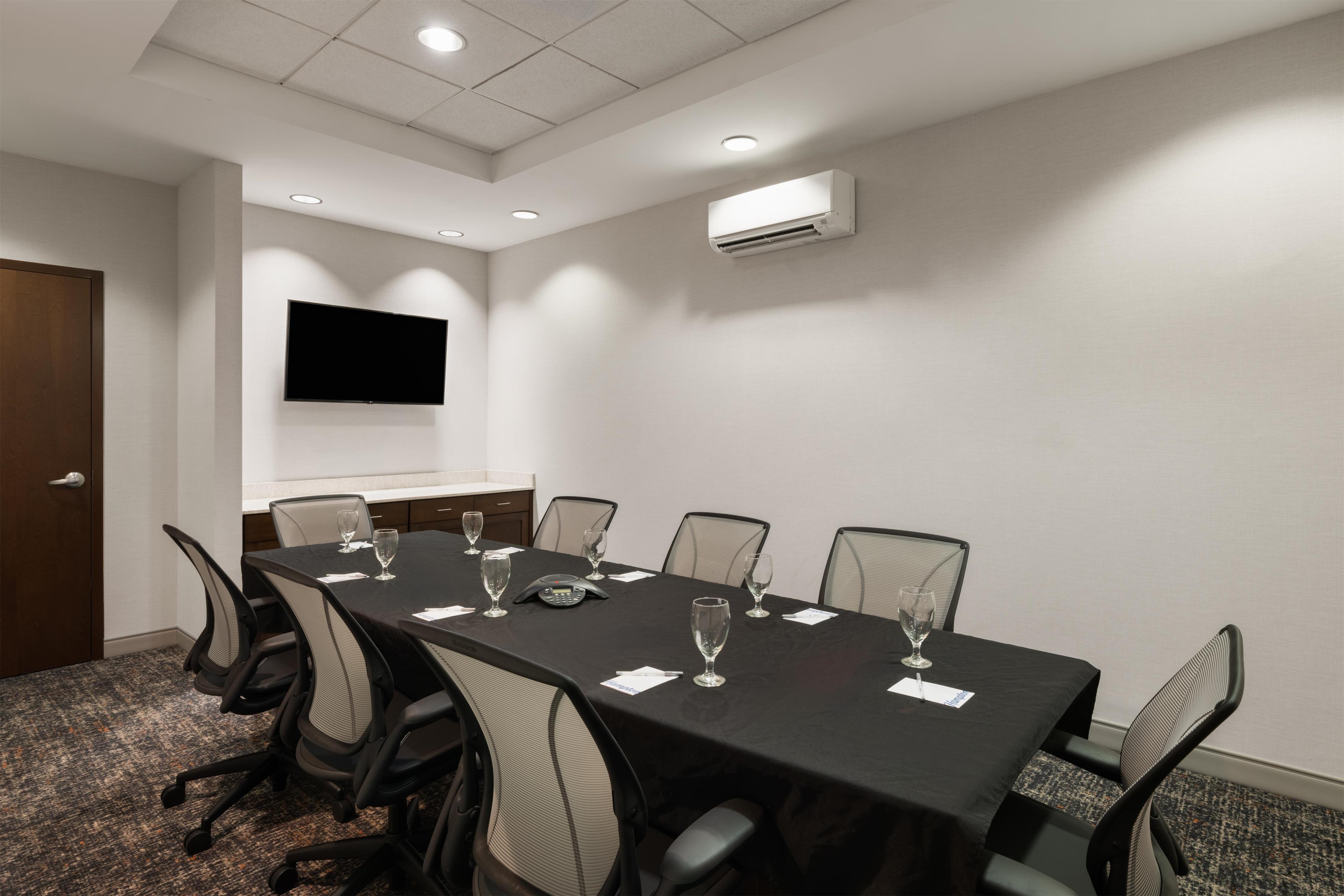 Meeting Room | Hampton Inn & Suites Deland