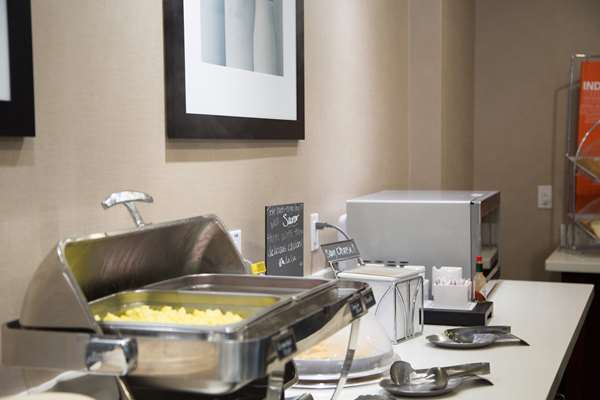 Restaurant - Hampton Inn & Suites McKinney