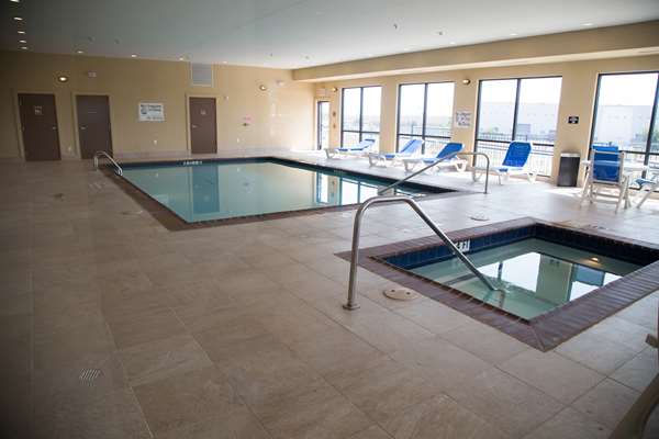 Pool - Hampton Inn & Suites McKinney