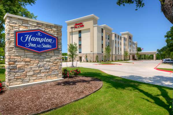 Exterior view - Hampton Inn & Suites East Plano