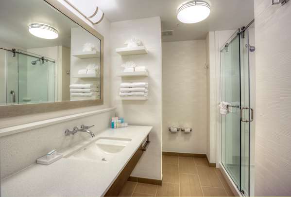  - Hampton Inn & Suites East Plano