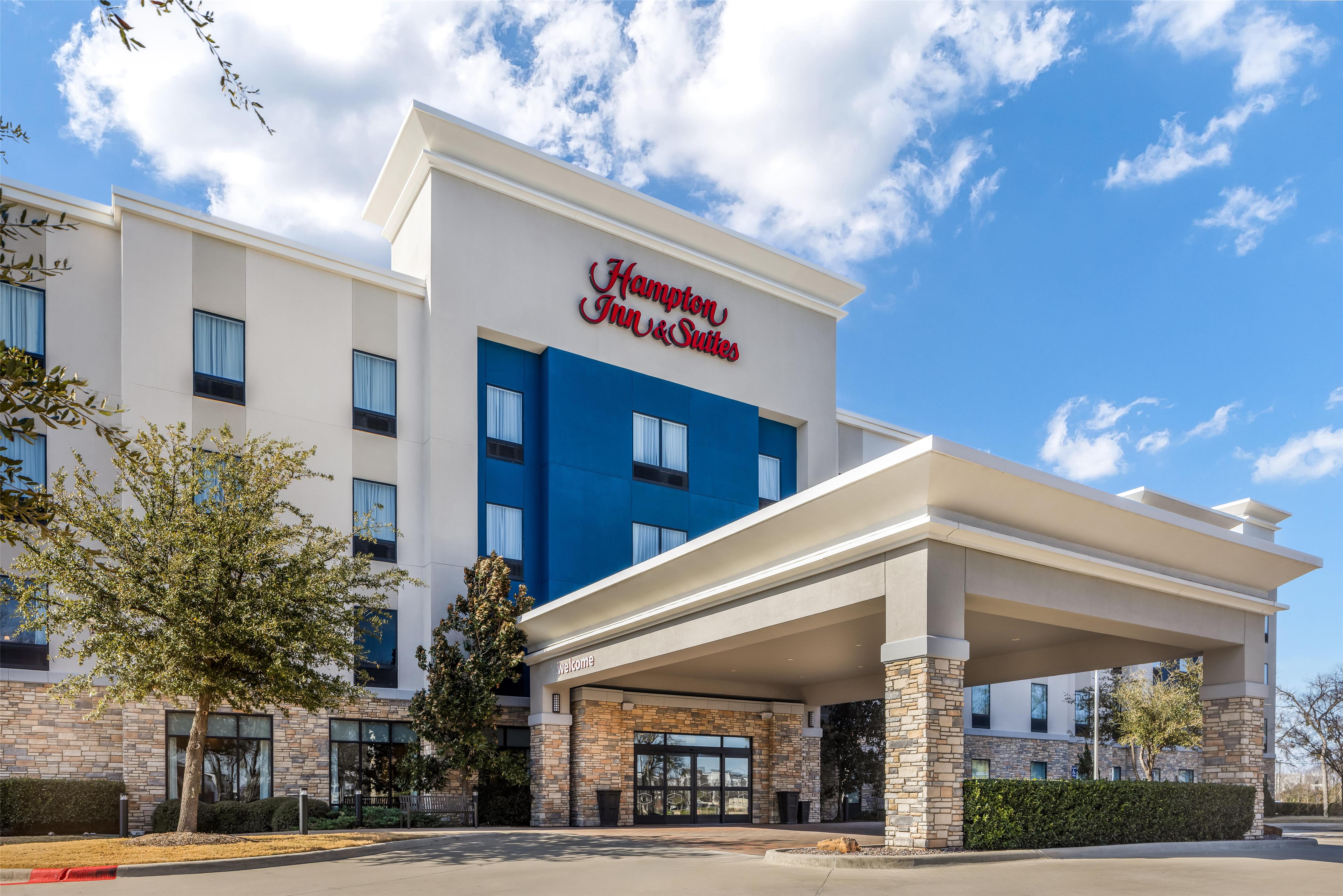 Exterior | Hampton Inn & Suites Dallas/Plano-East
