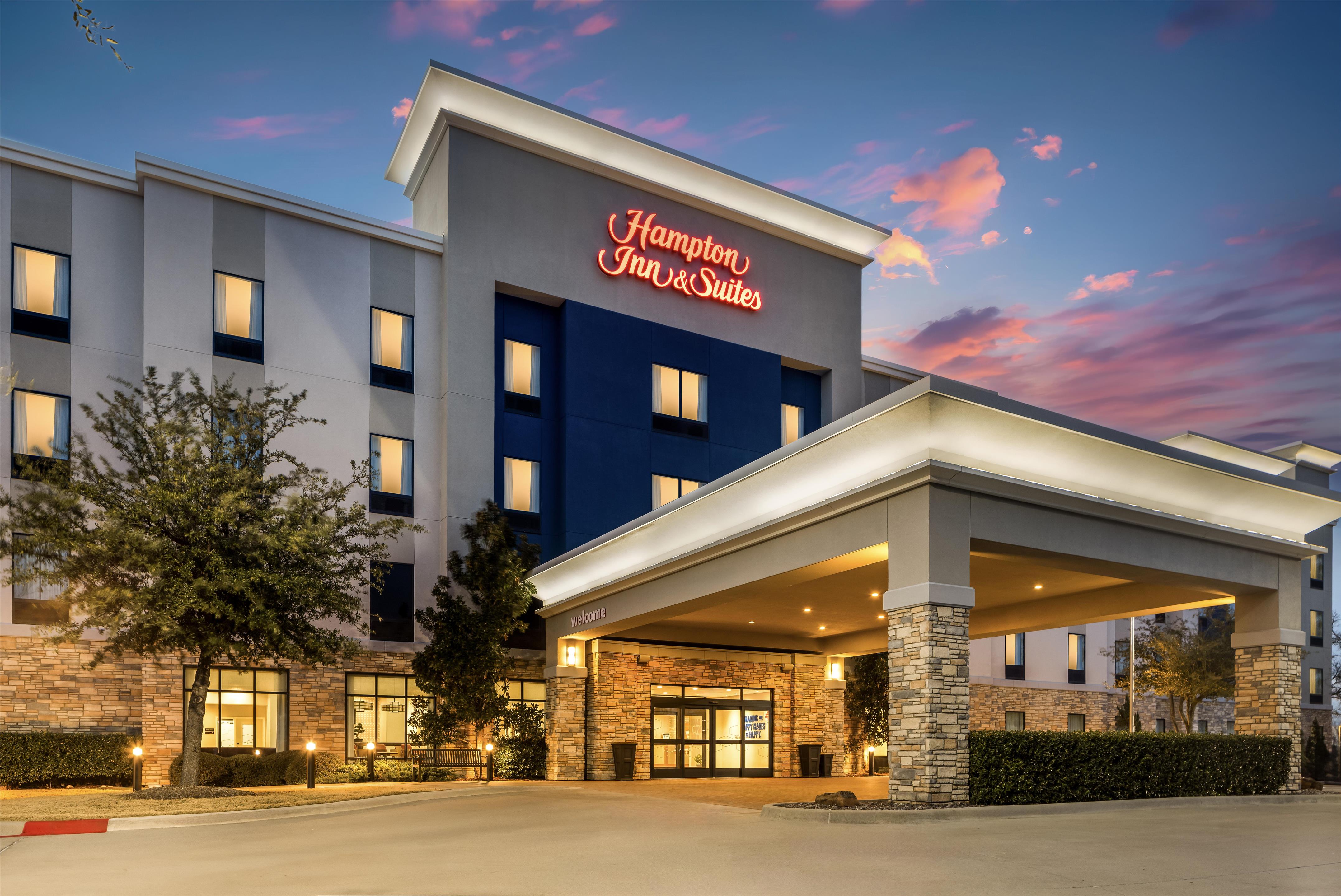 Exterior | Hampton Inn & Suites Dallas/Plano-East
