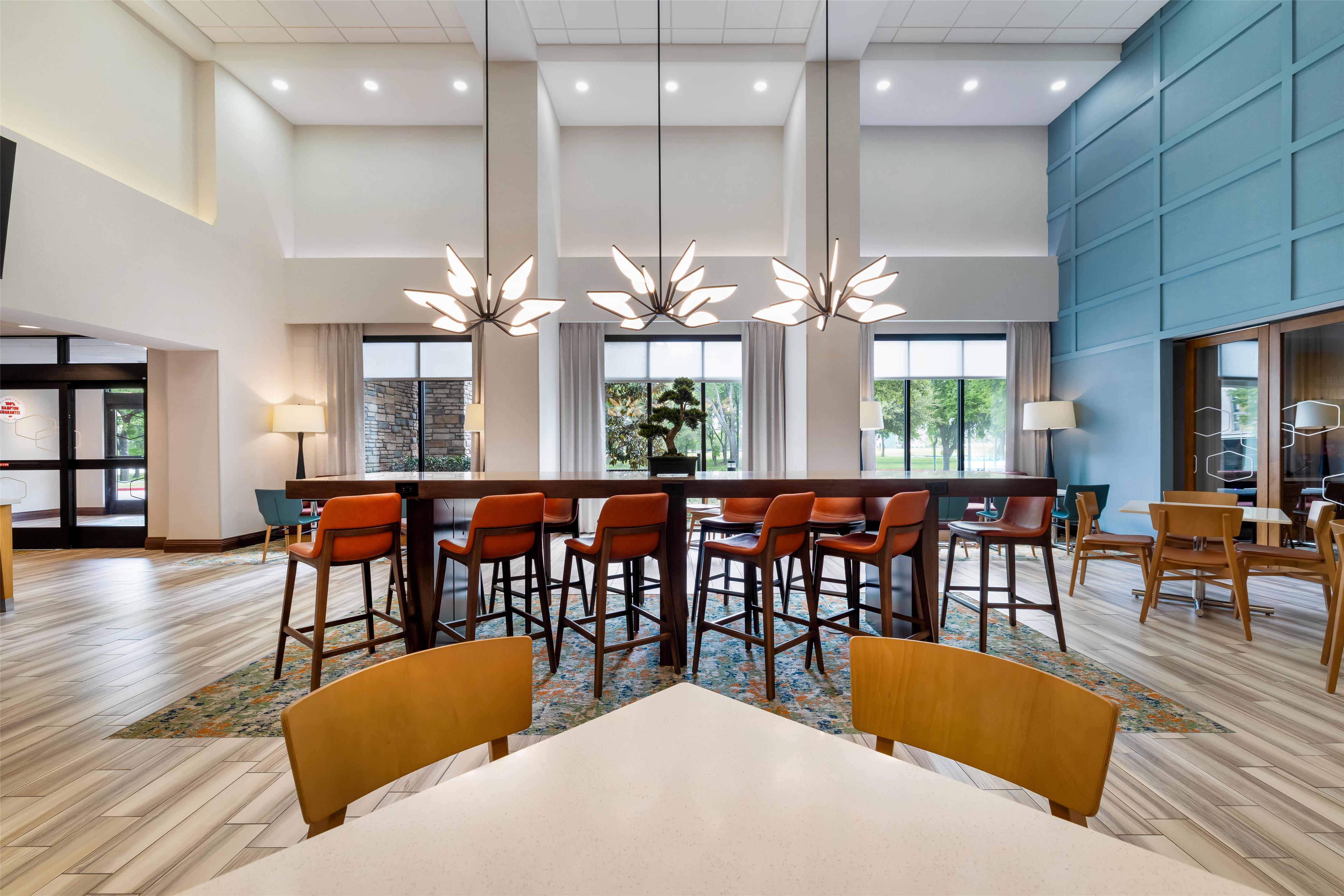 Lobby | Hampton Inn & Suites Dallas/Plano-East
