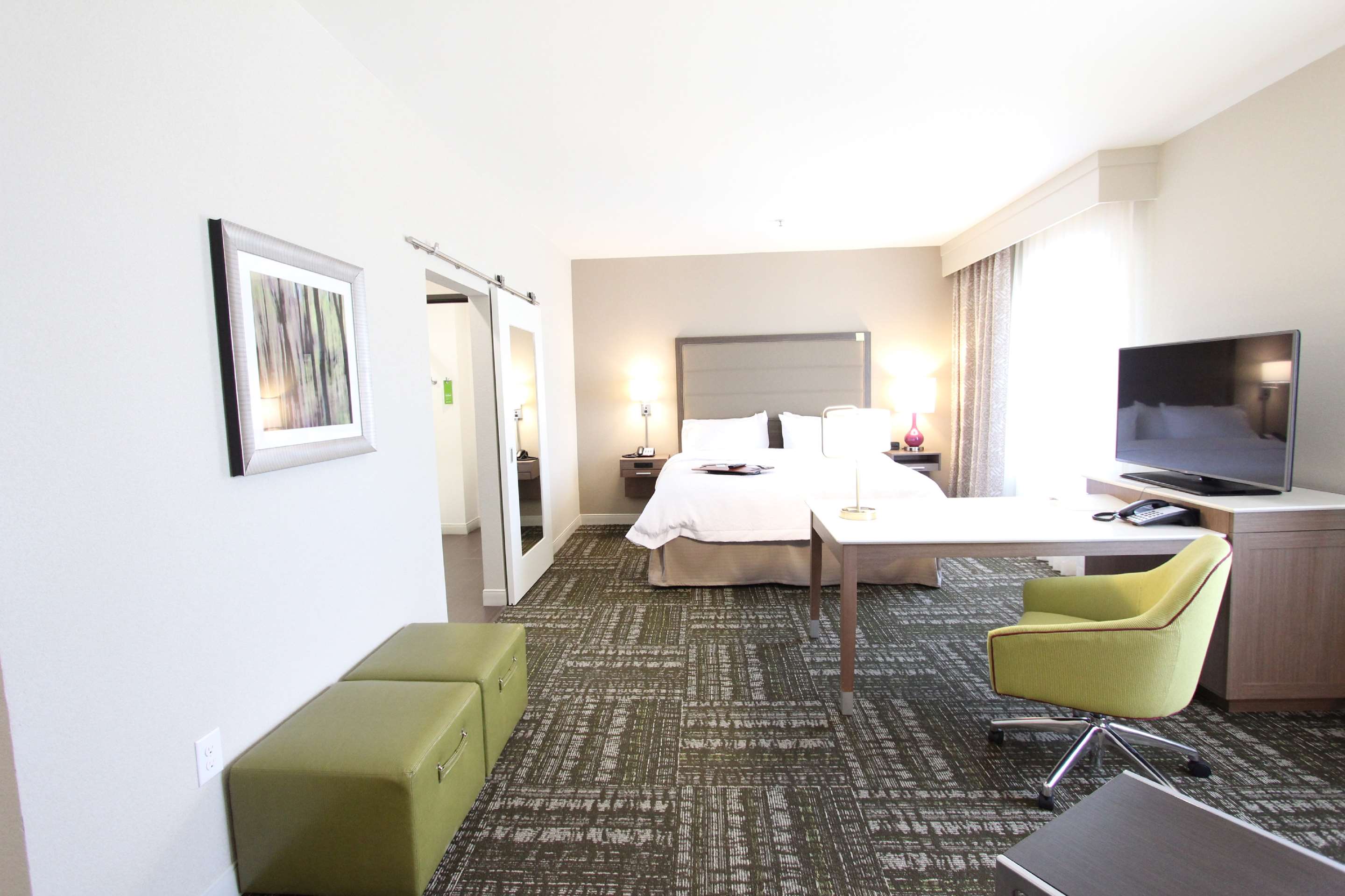 Guest room