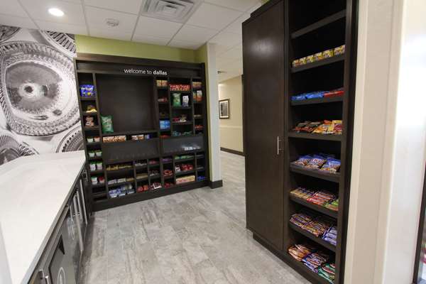 Restaurant - Hampton Inn & Suites Market Center Dallas - I-35, Exit 432B