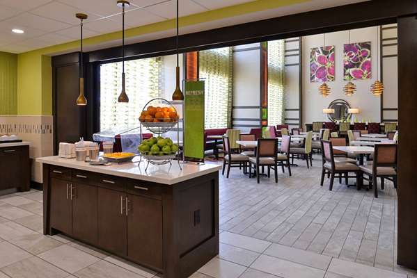 Restaurant - Hampton Inn & Suites Market Center Dallas - I-35, Exit 432B