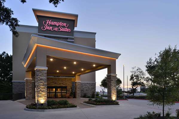Exterior view - Hampton Inn & Suites Market Center Dallas - I-35, Exit 432B