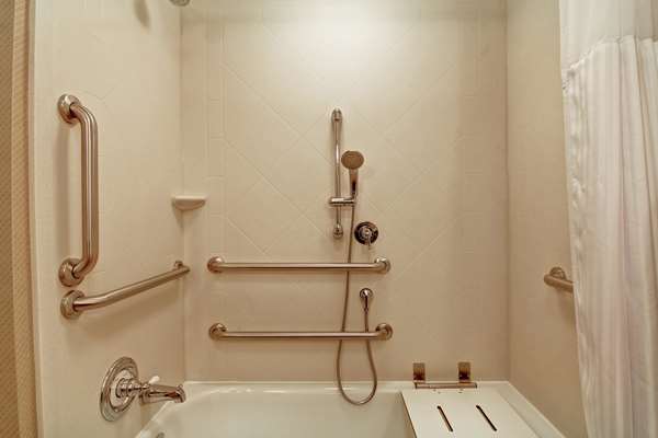  - Hilton Garden Inn Woodbridge - I-95, Exit 156