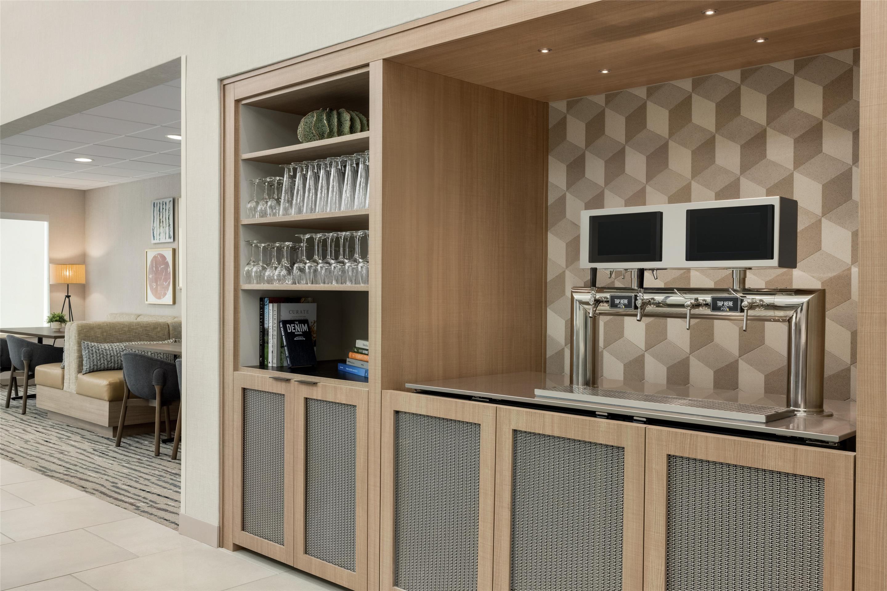 BarLounge | Homewood Suites by Hilton Denver West Lakewood