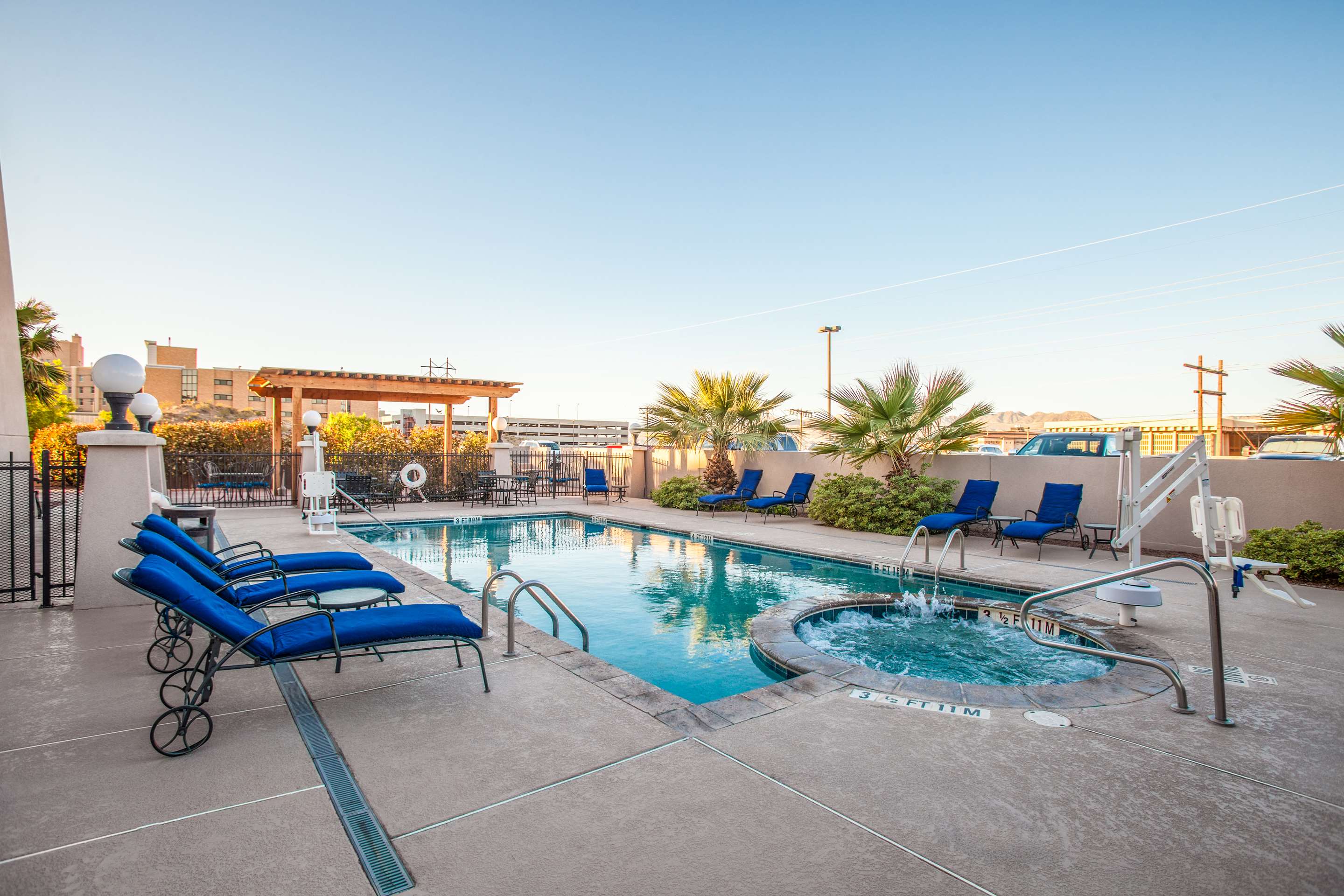 Pool | Hilton Garden Inn El Paso / University