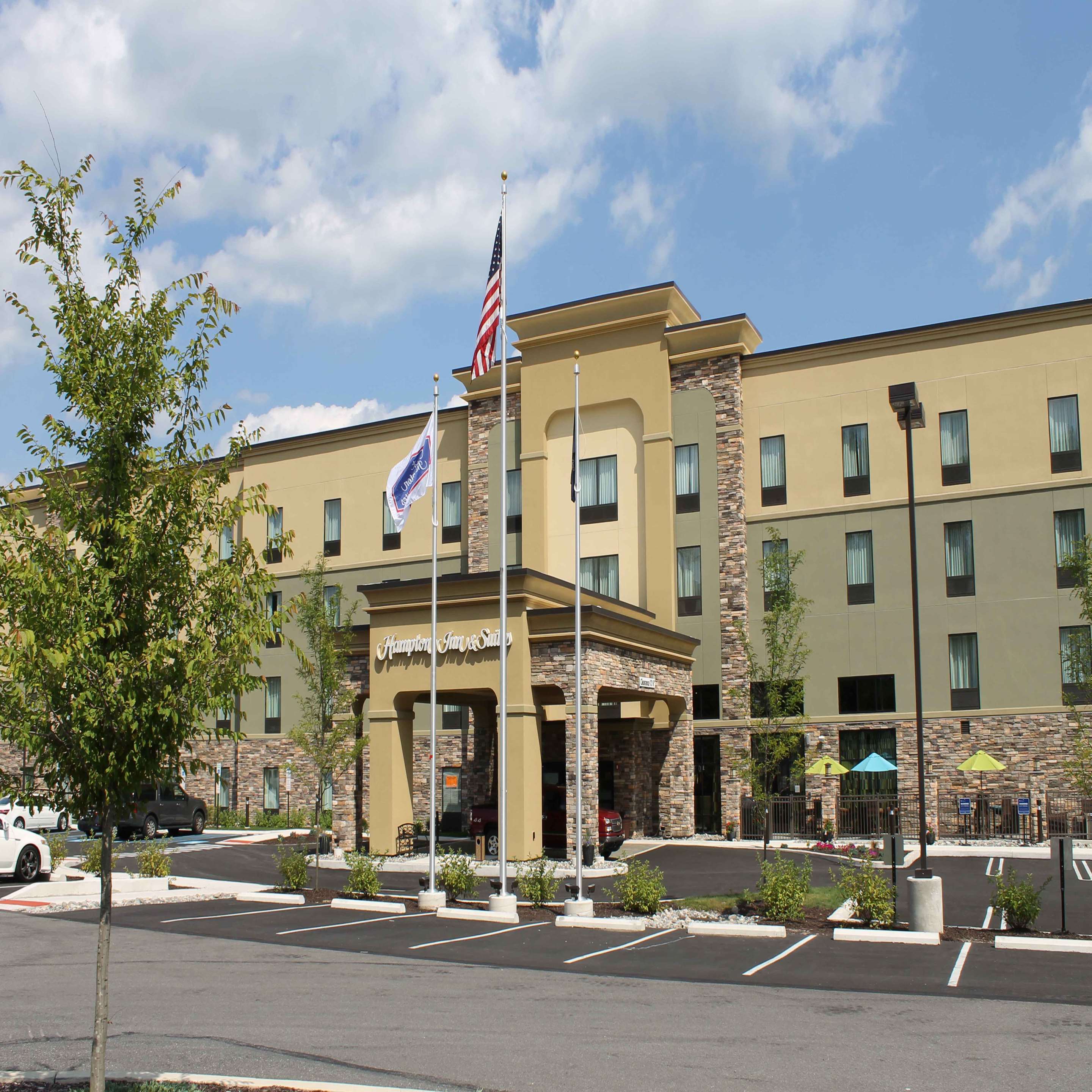 Exterior | Hampton Inn & Suites Stroudsburg Pocono Mountains