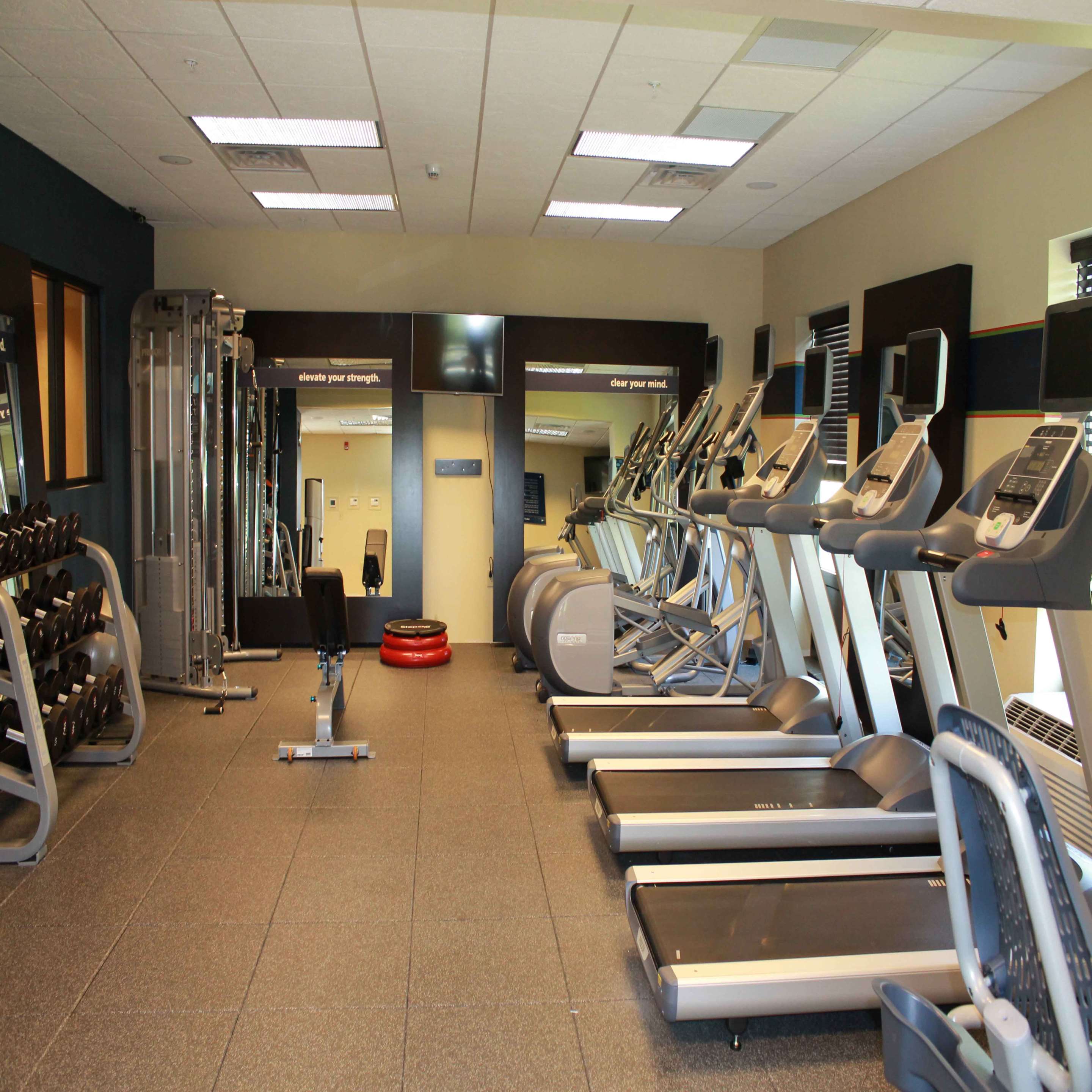 Health club fitness center gym | Hampton Inn & Suites Stroudsburg Pocono Mountains