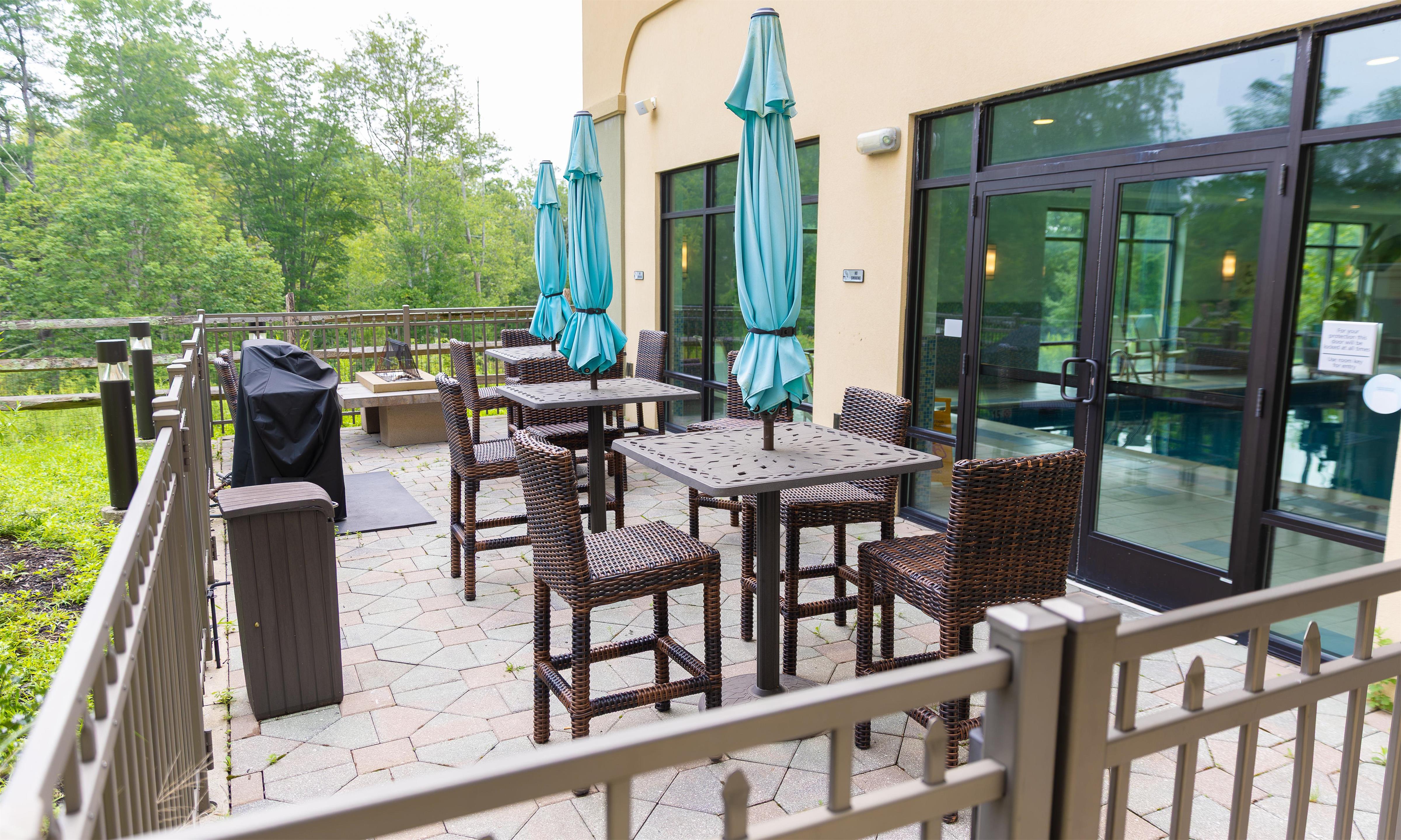 Exterior | Hampton Inn & Suites Stroudsburg Pocono Mountains