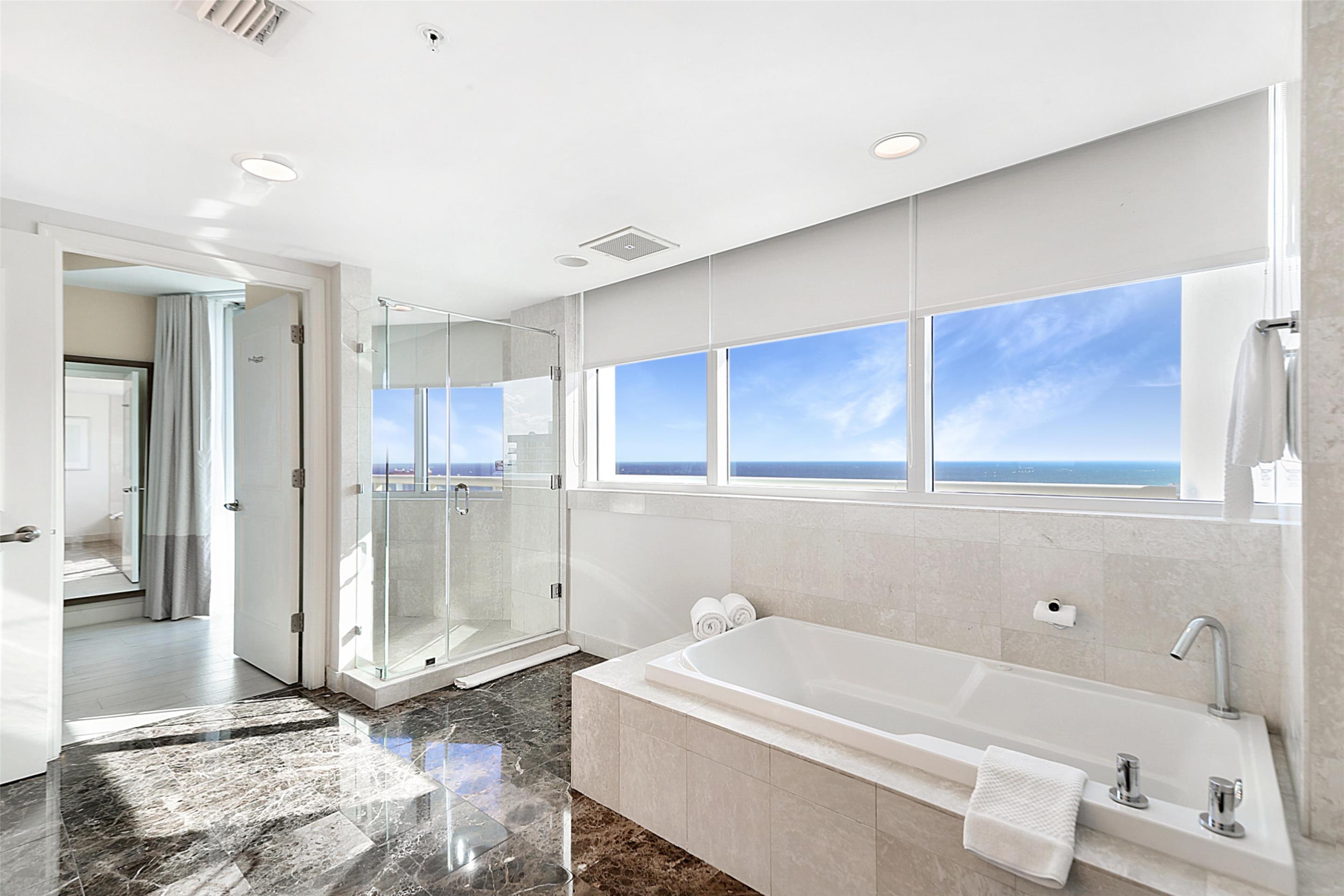 Guest room bath
