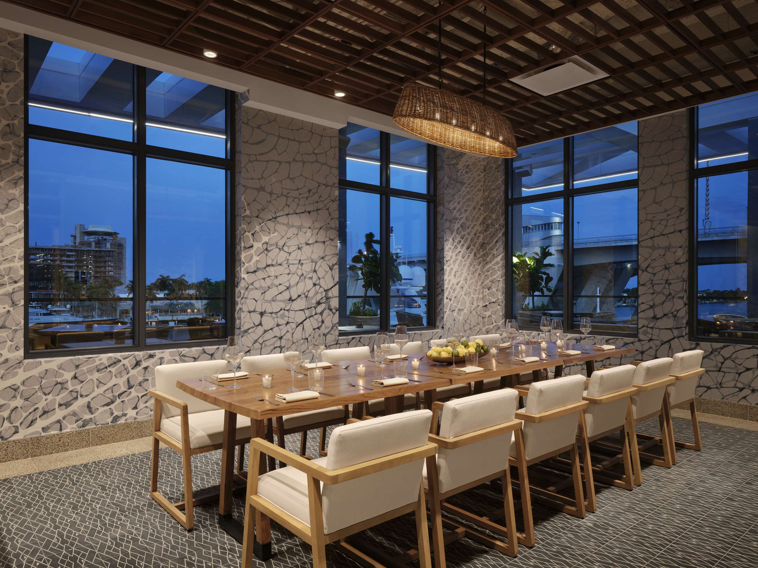 Restaurant | Renaissance Fort Lauderdale Marina Hotel