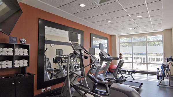 Fitness/ Exercise Room - Hampton Inn Hallandale Beach