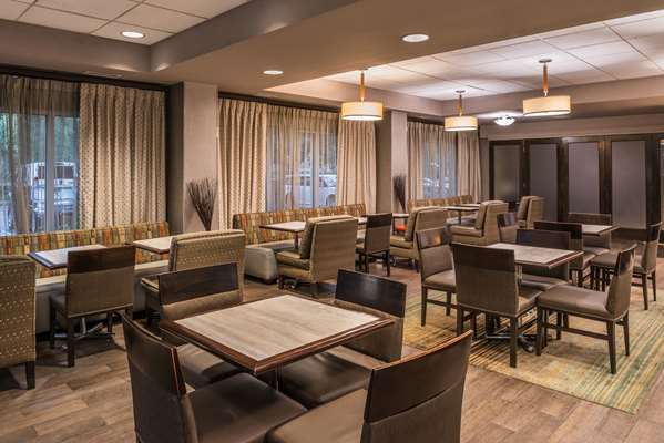 Amenities - Hampton Inn Plantation