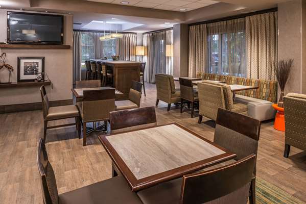 Amenities - Hampton Inn Plantation