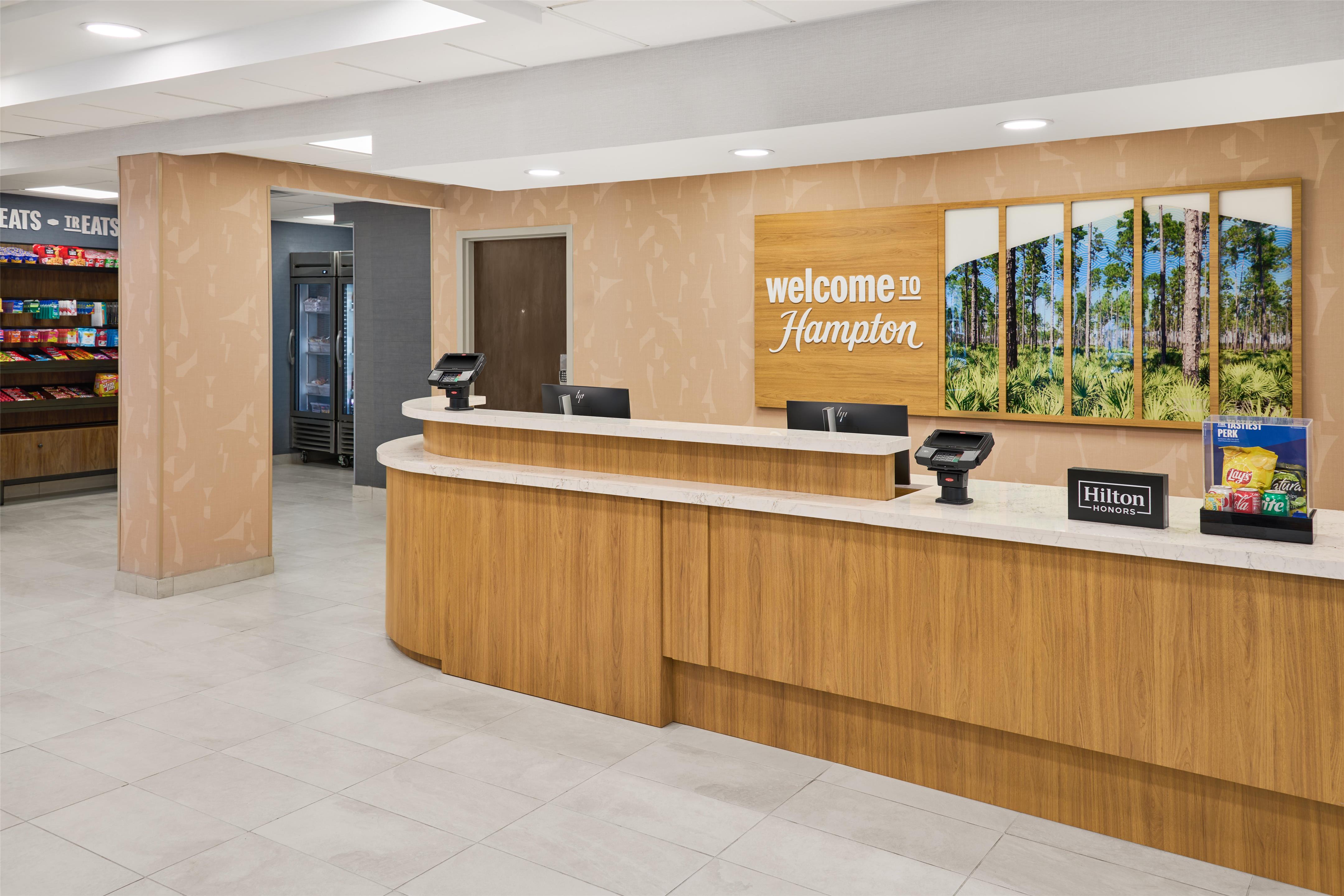Reception | Hampton Inn Ft Lauderdale-Plantation