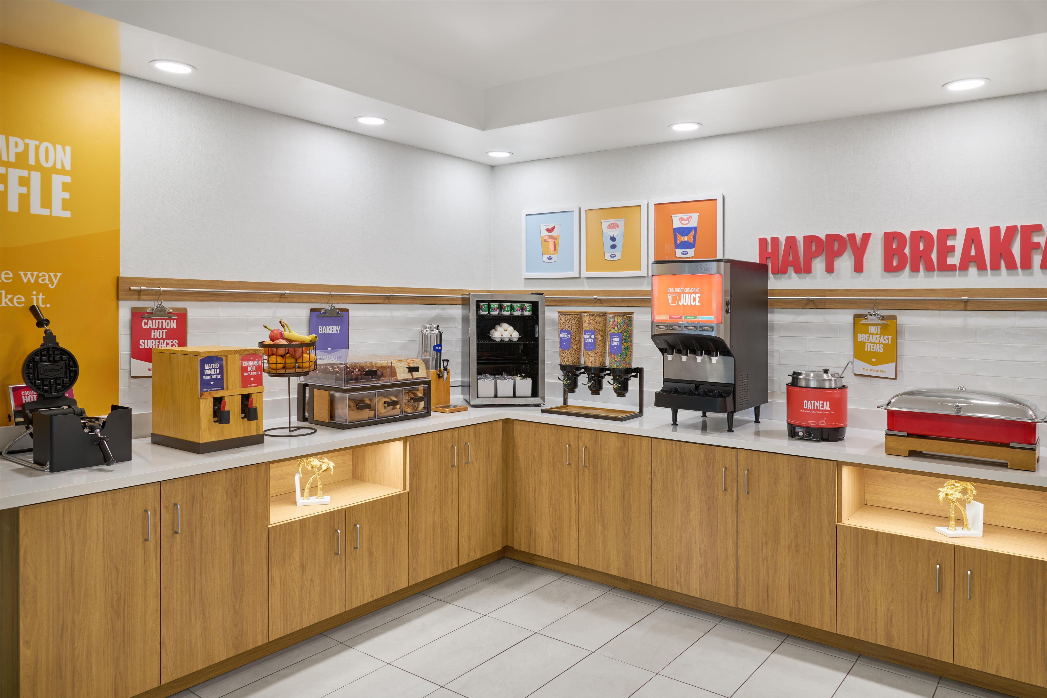 Breakfast Area | Hampton Inn Ft Lauderdale-Plantation