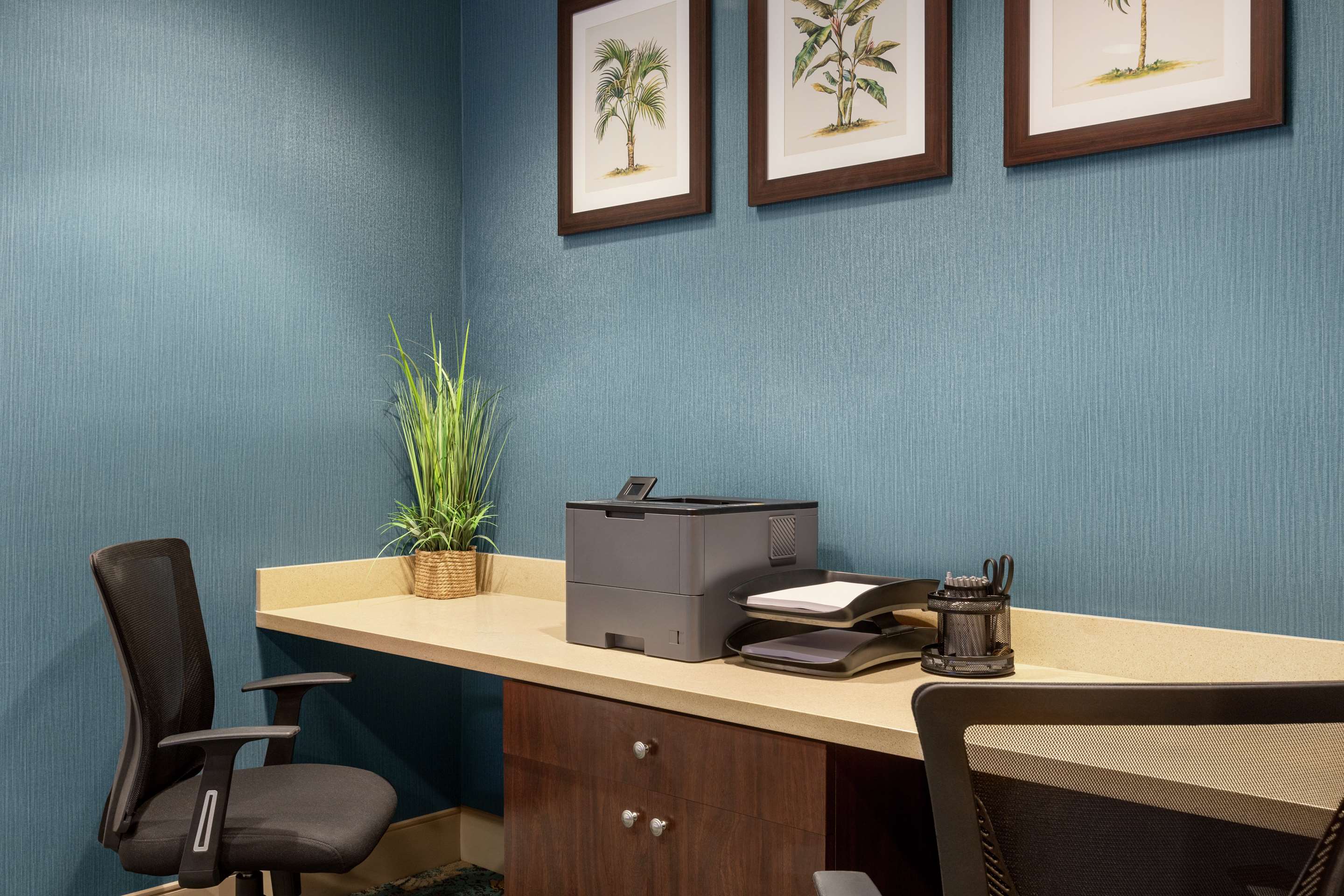 Business Center | Hampton Inn Ft. Lauderdale-West/Pembroke Pines