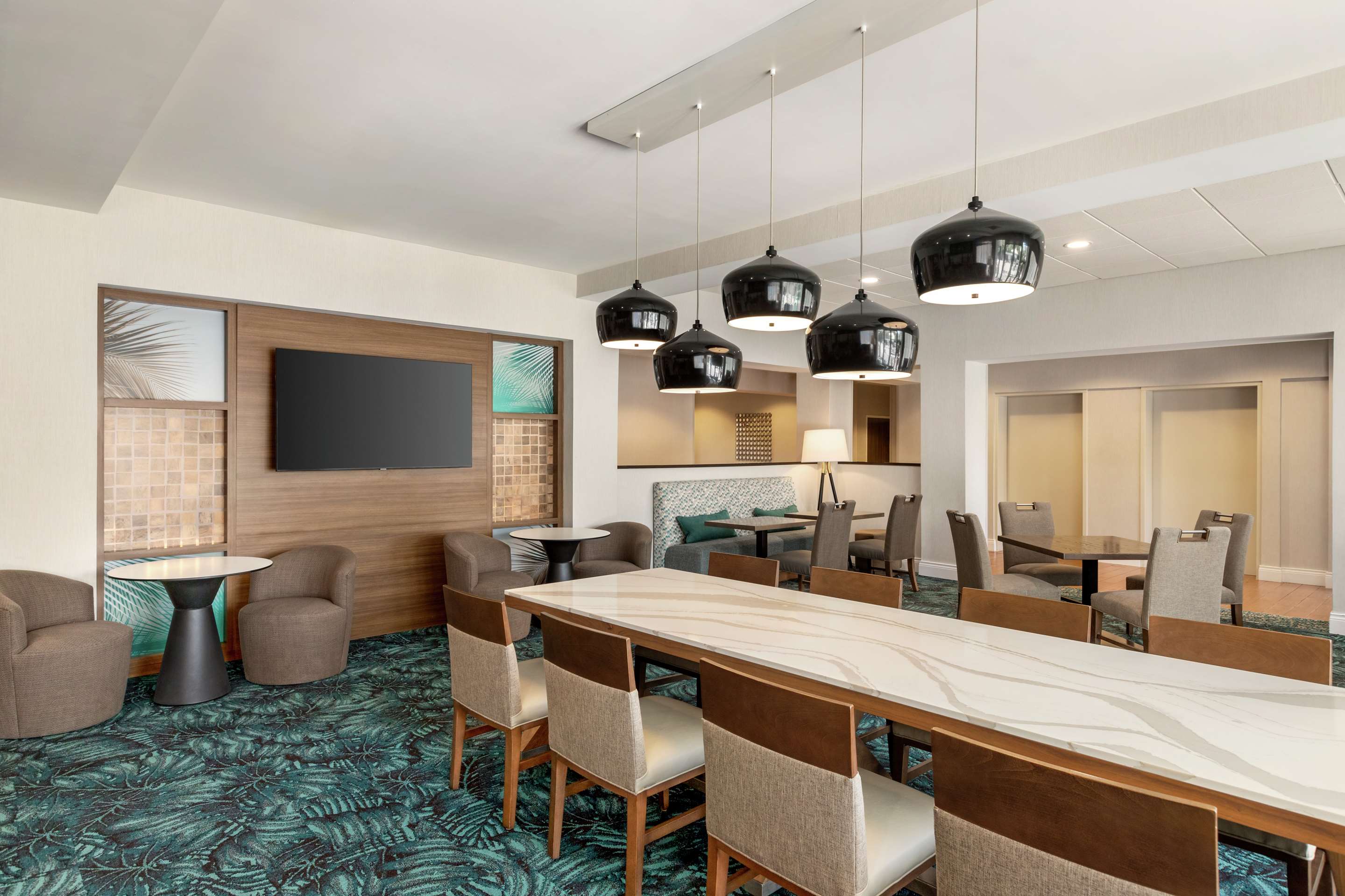Breakfast Area | Hampton Inn Ft. Lauderdale-West/Pembroke Pines