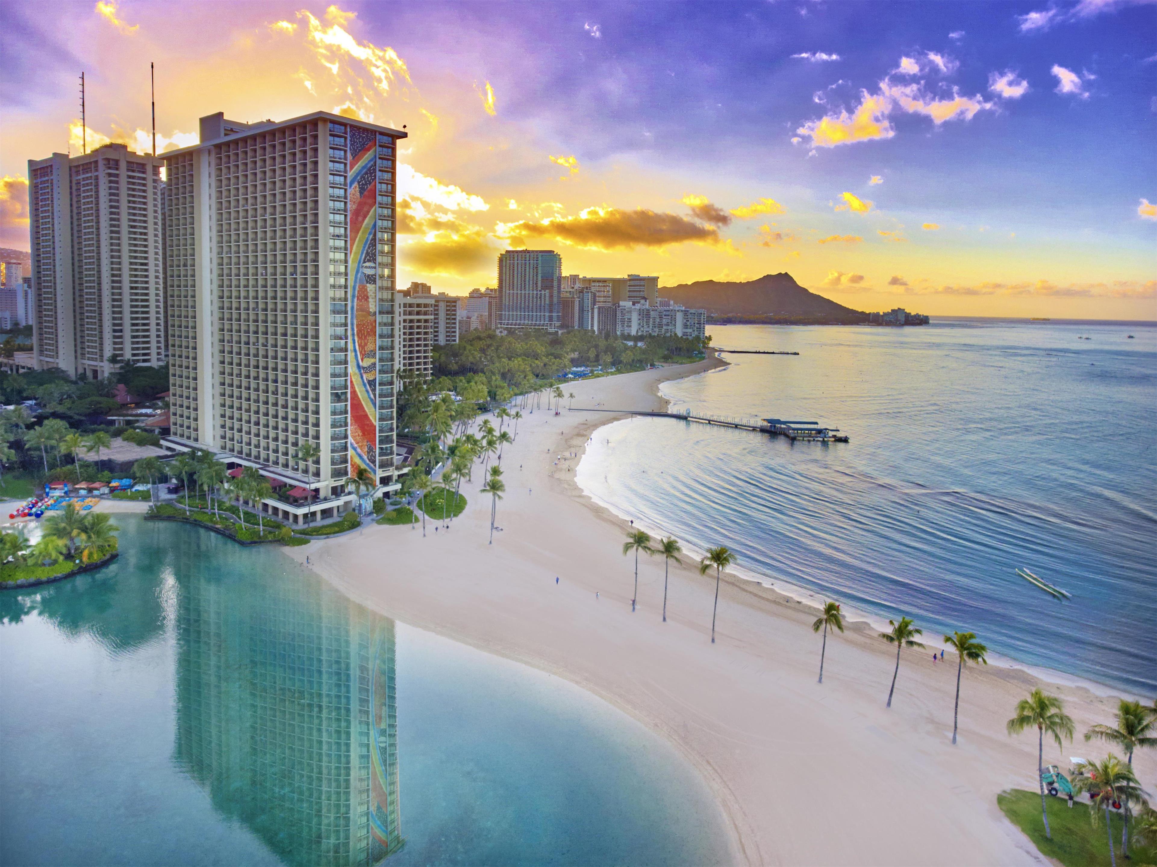 Exterior | Hilton Hawaiian Village Waikiki Beach Resort