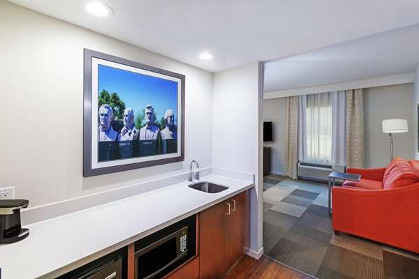  - Hampton Inn & Suites North IAH Houston