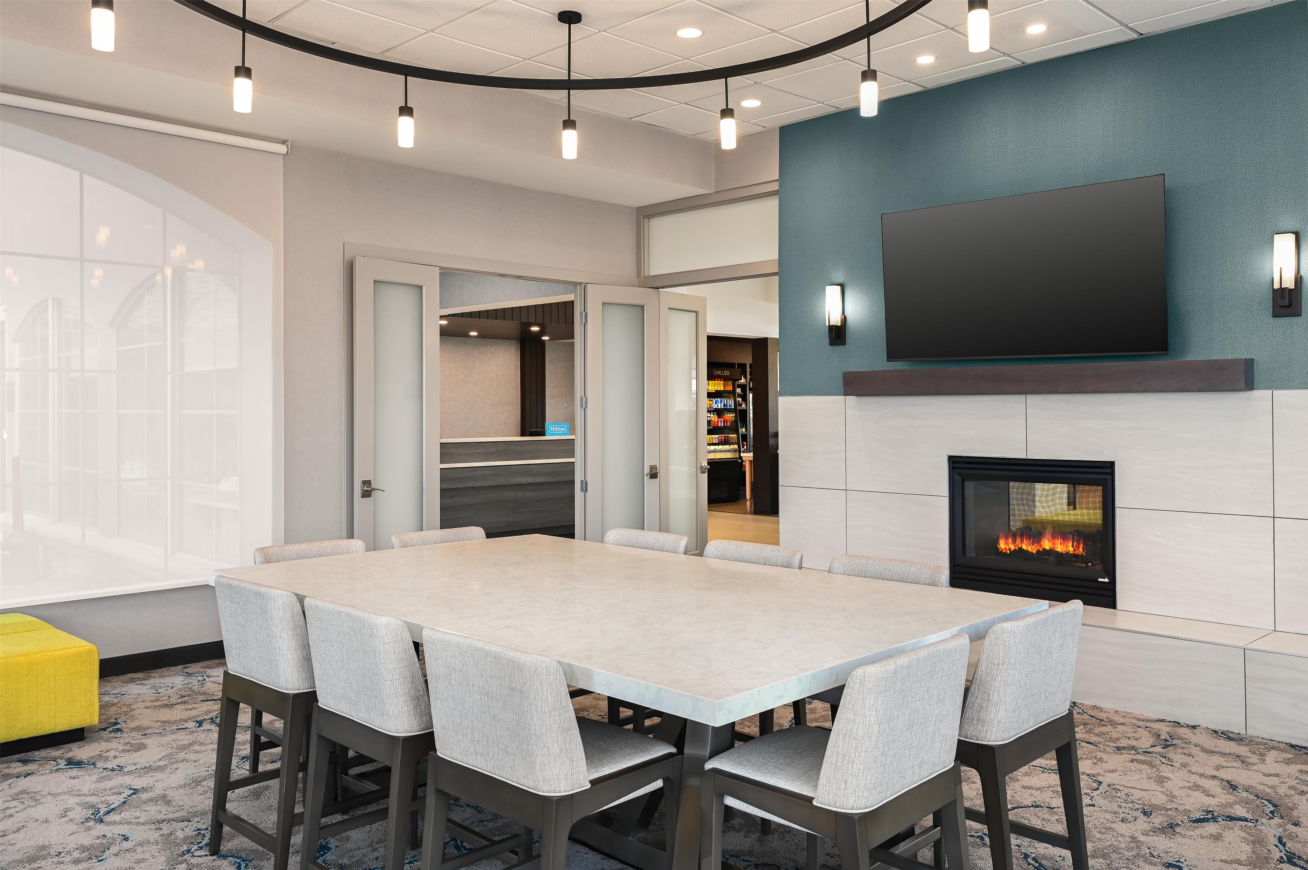 Lobby | Hilton Garden Inn Las Vegas Strip South