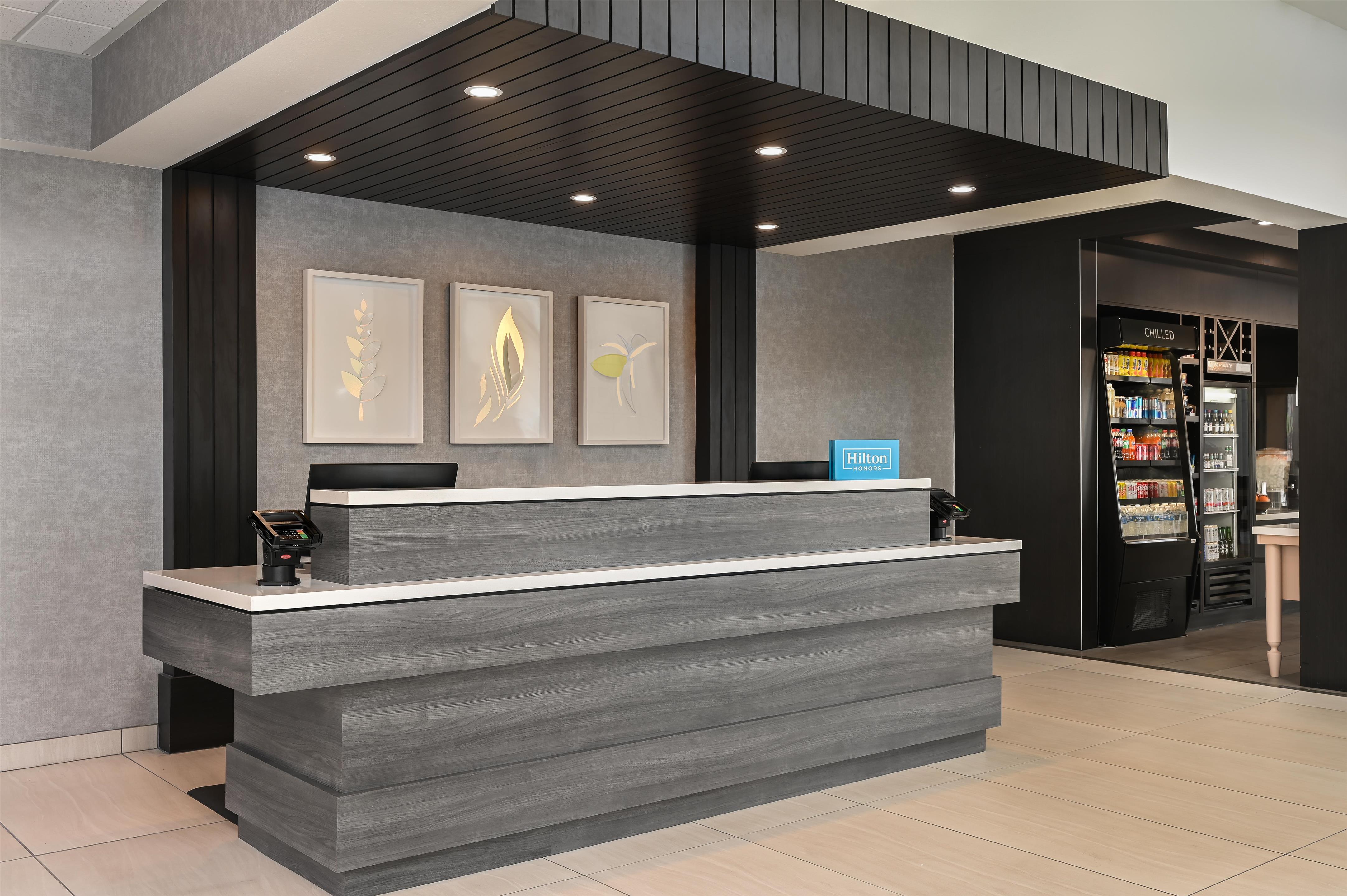 Reception | Hilton Garden Inn Las Vegas Strip South
