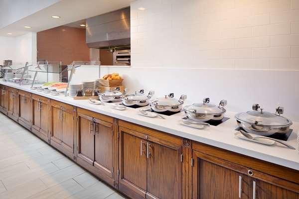 Restaurant - DoubleTree by Hilton Commerce - I-5, Exit 129