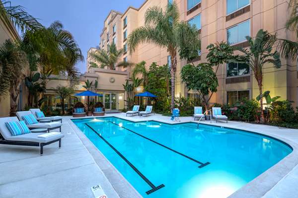 Pool - DoubleTree by Hilton Commerce - I-5, Exit 129