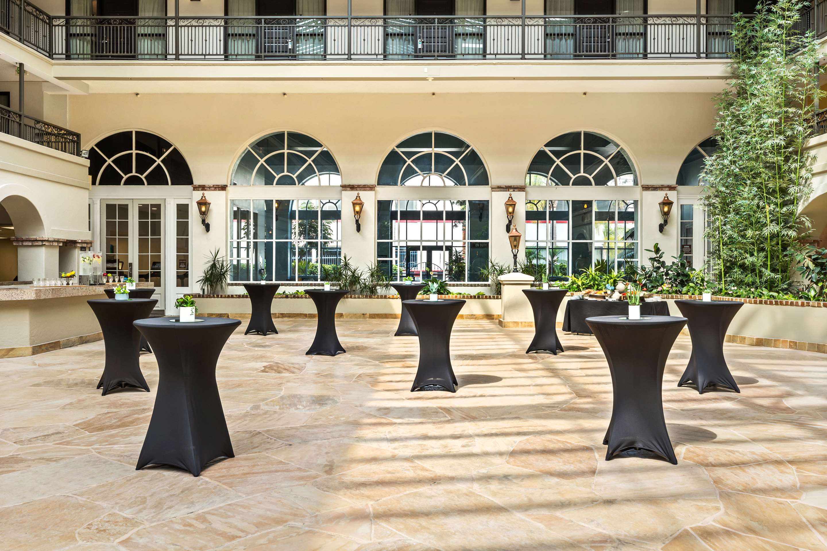 Exterior | Embassy Suites by Hilton Los Angeles LAX South/El Segundo