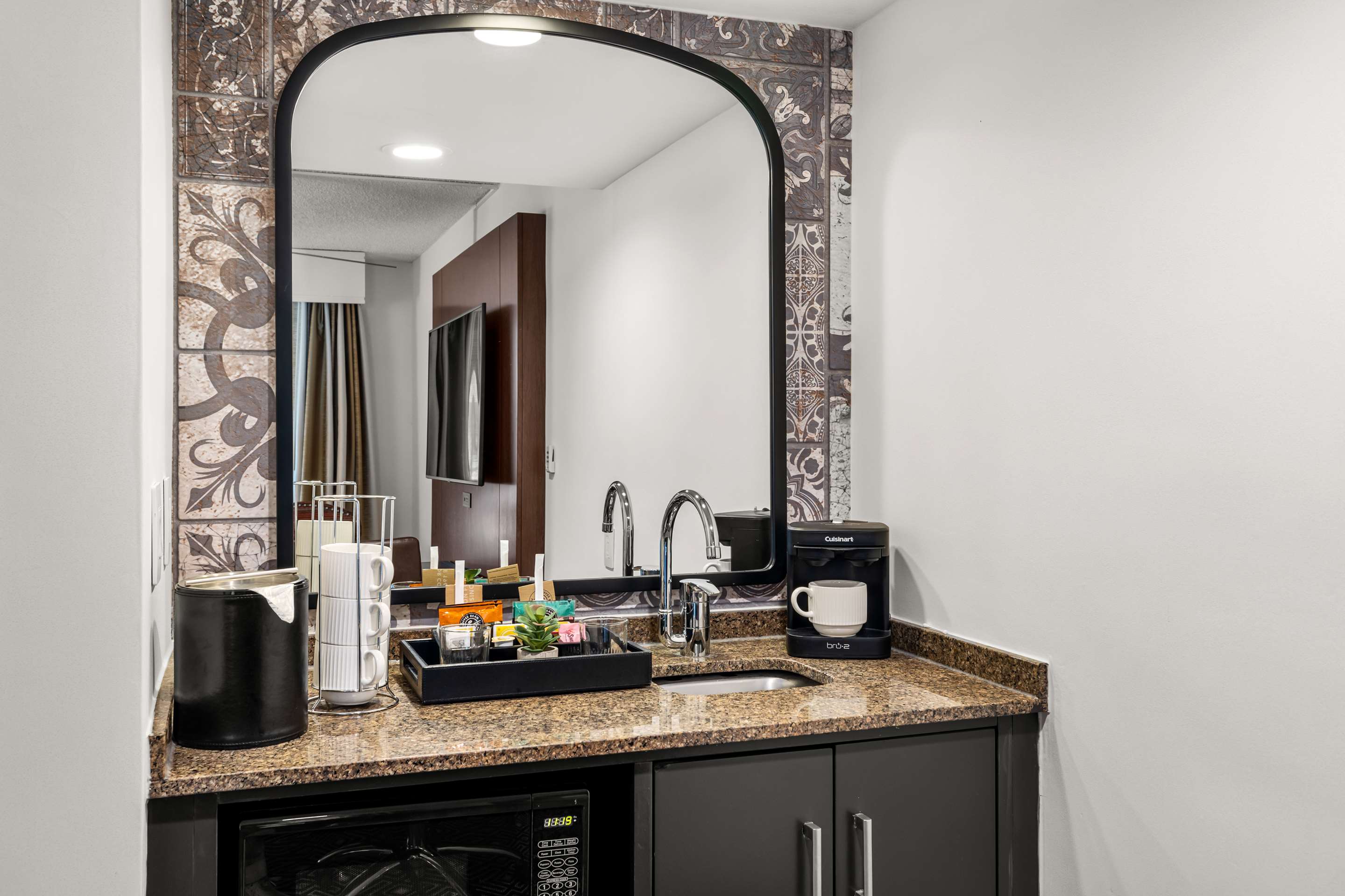 Guest room
