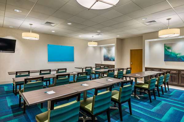  - Homewood Suites by Hilton Universal Studios Orlando - I-4, Exit 75B