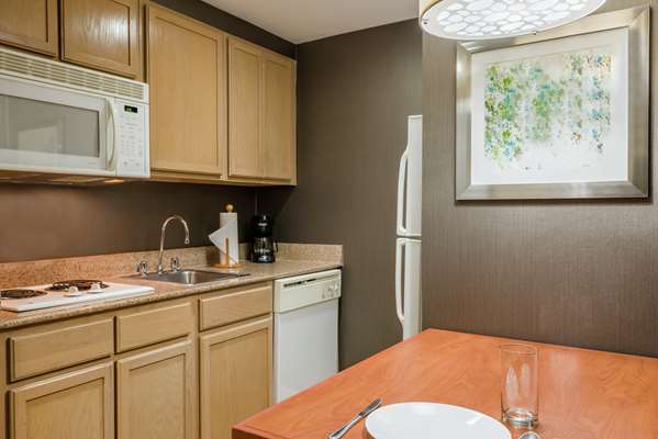  - Homewood Suites by Hilton Universal Studios Orlando - I-4, Exit 75B