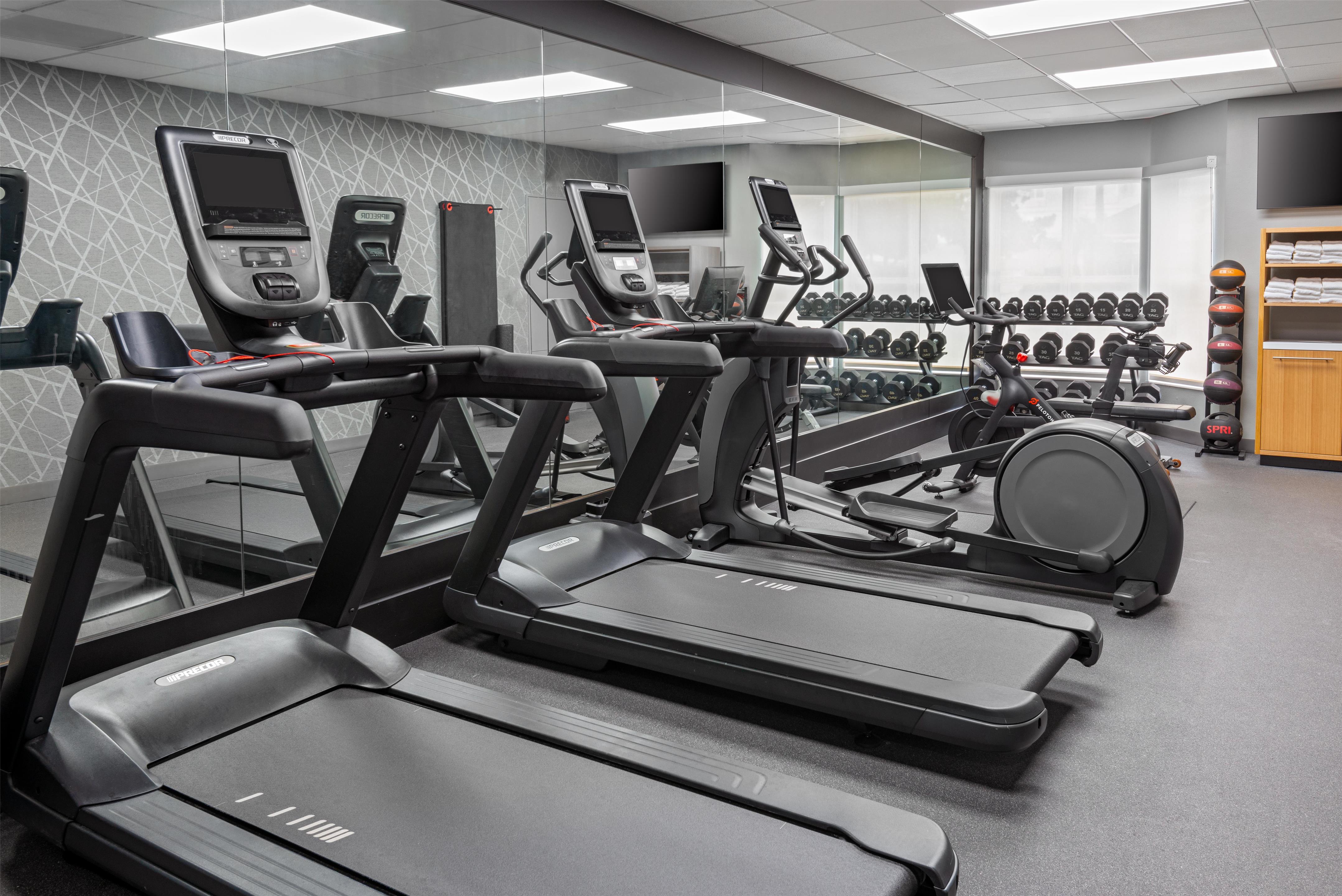 Health club fitness center gym | Homewood Suites By Hilton Orlando-Nearest Universal Studios