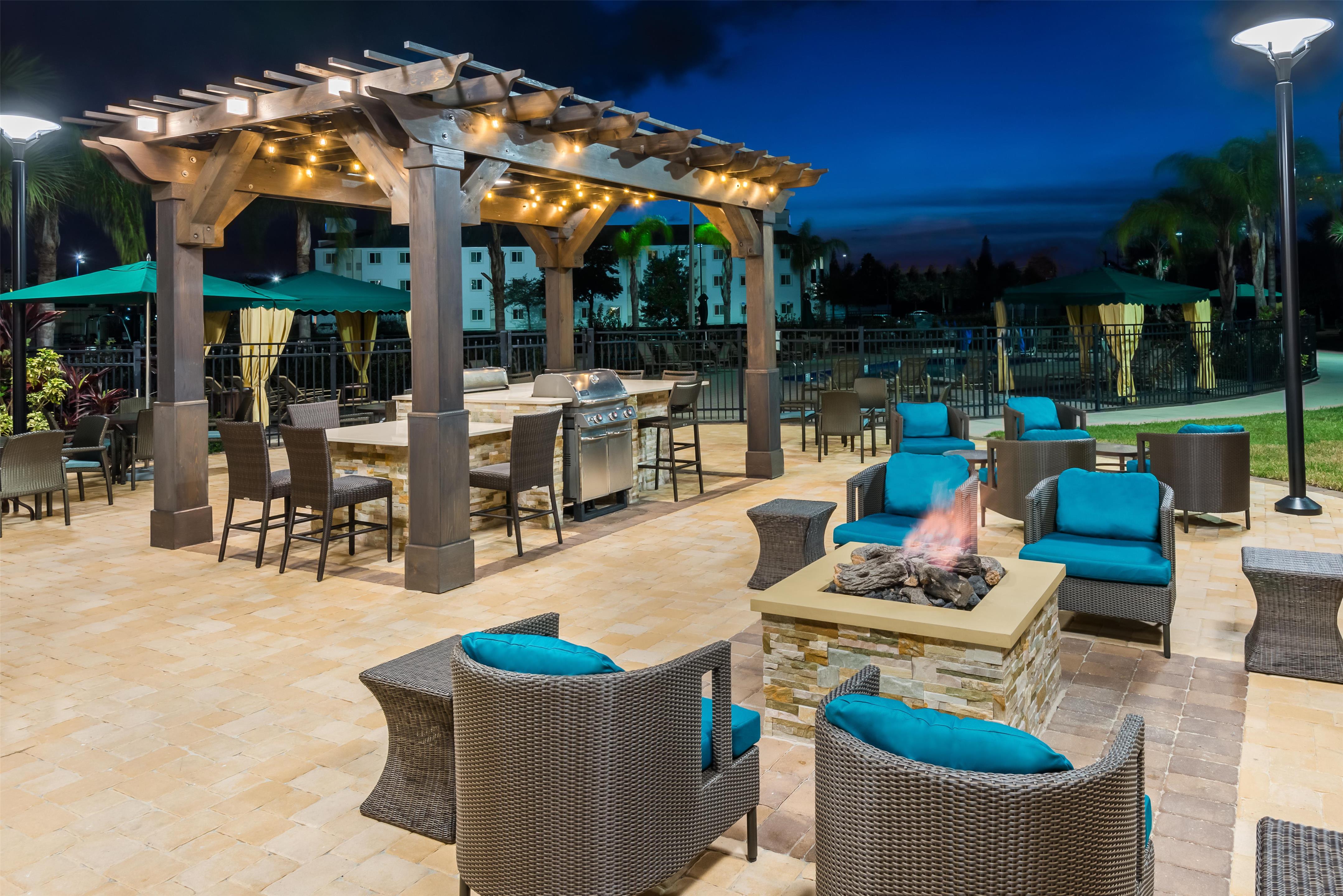 Exterior | Homewood Suites By Hilton Orlando-Nearest Universal Studios