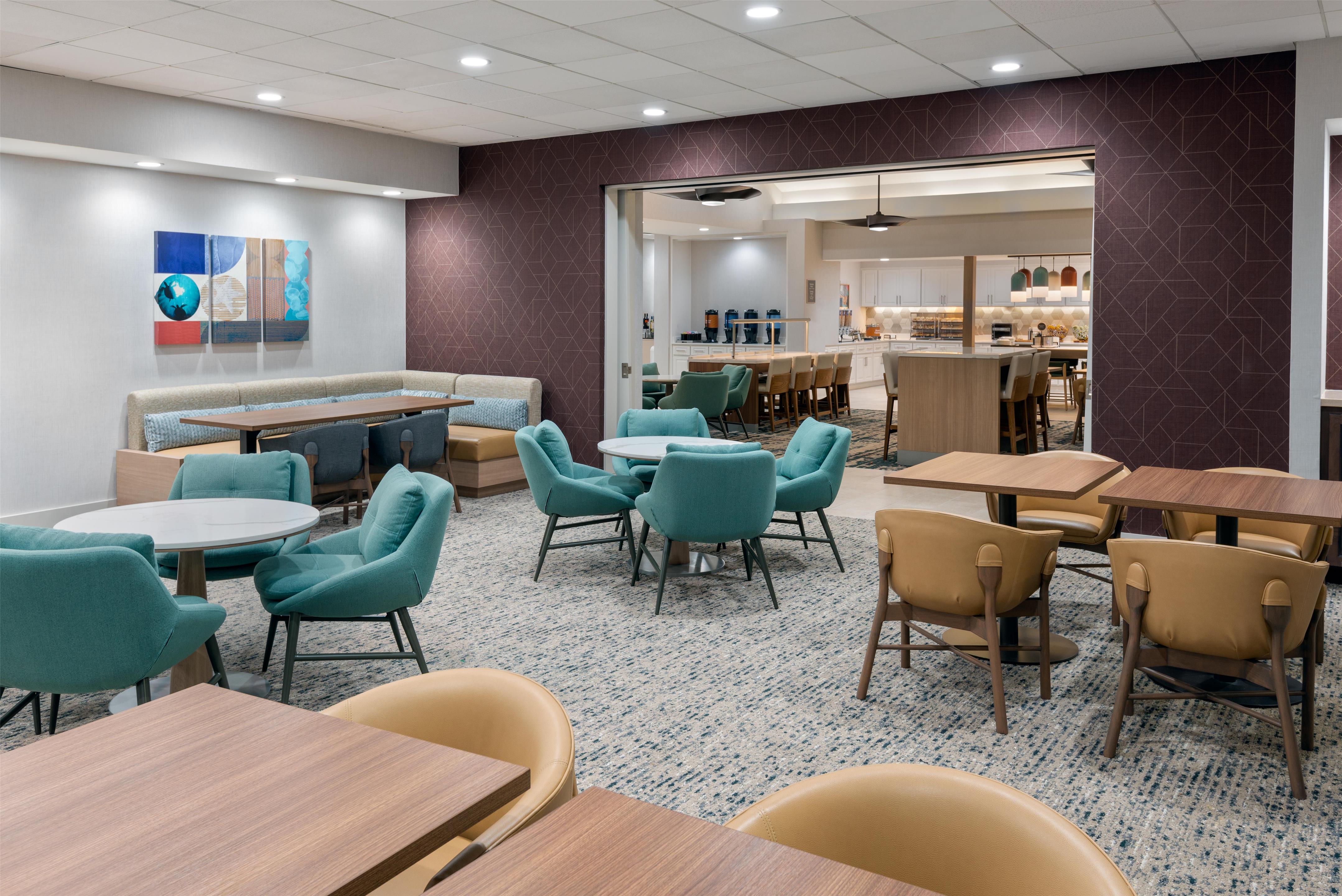 Lobby | Homewood Suites By Hilton Orlando-Nearest Universal Studios