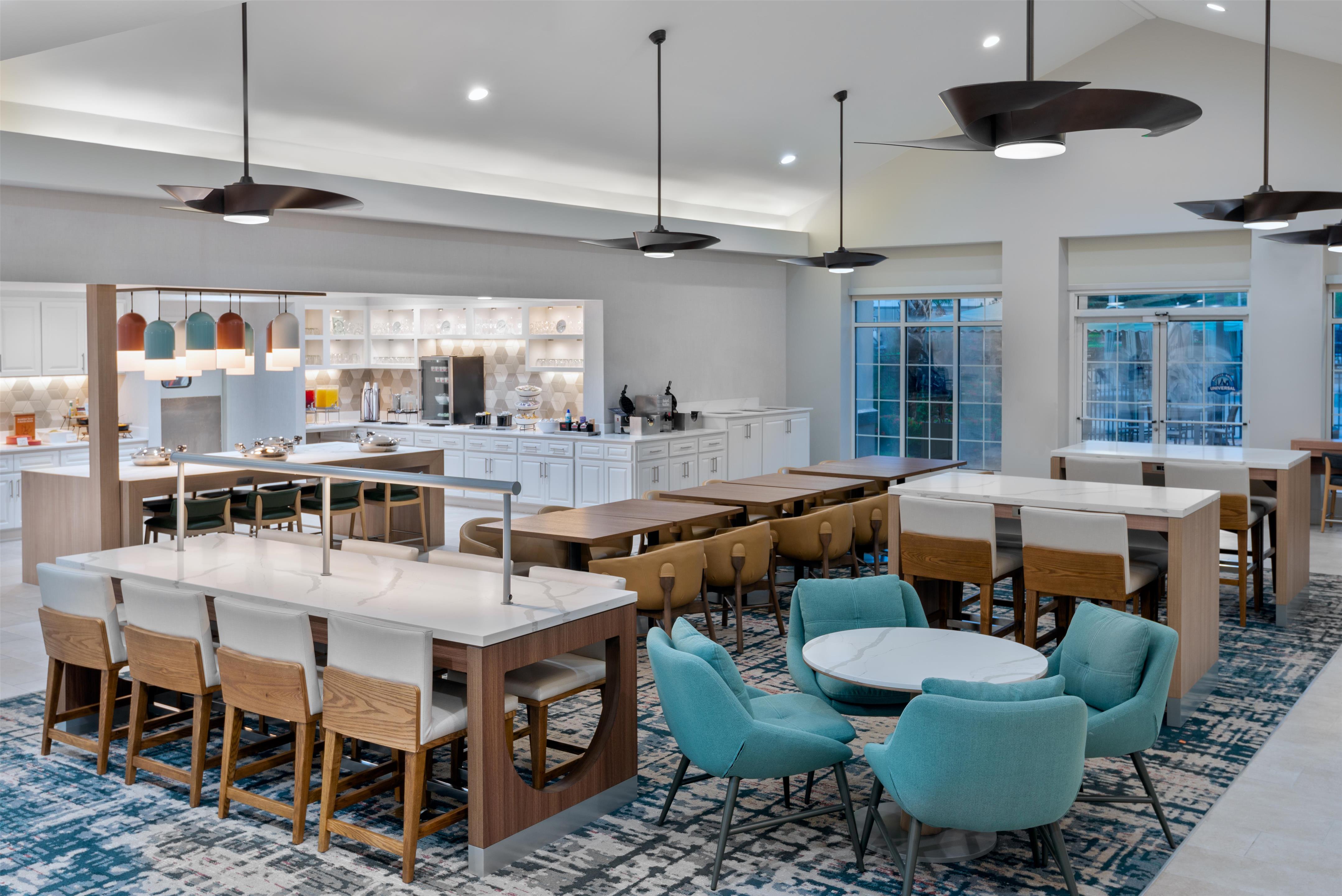 Lobby | Homewood Suites By Hilton Orlando-Nearest Universal Studios