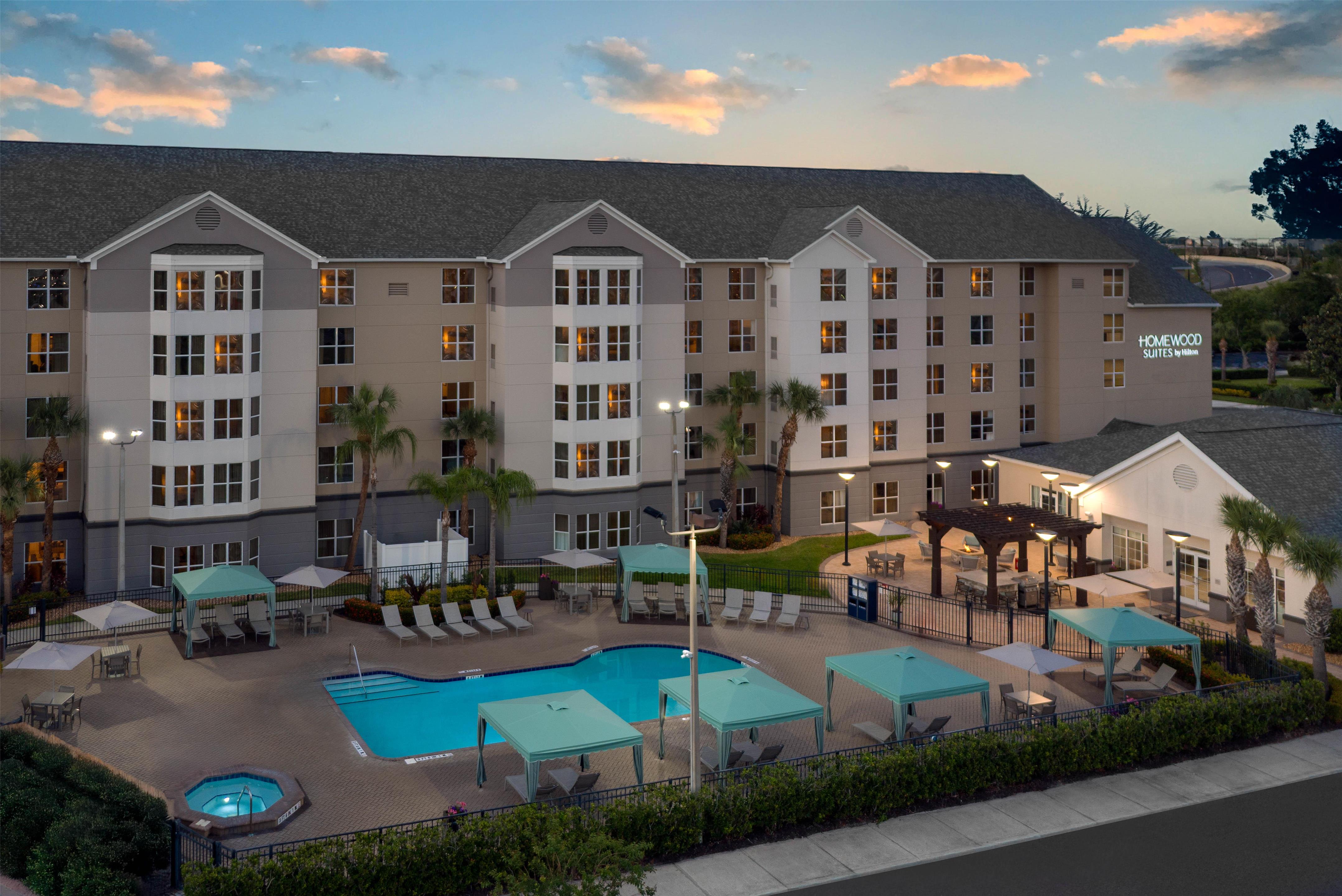 Pool | Homewood Suites By Hilton Orlando-Nearest Universal Studios