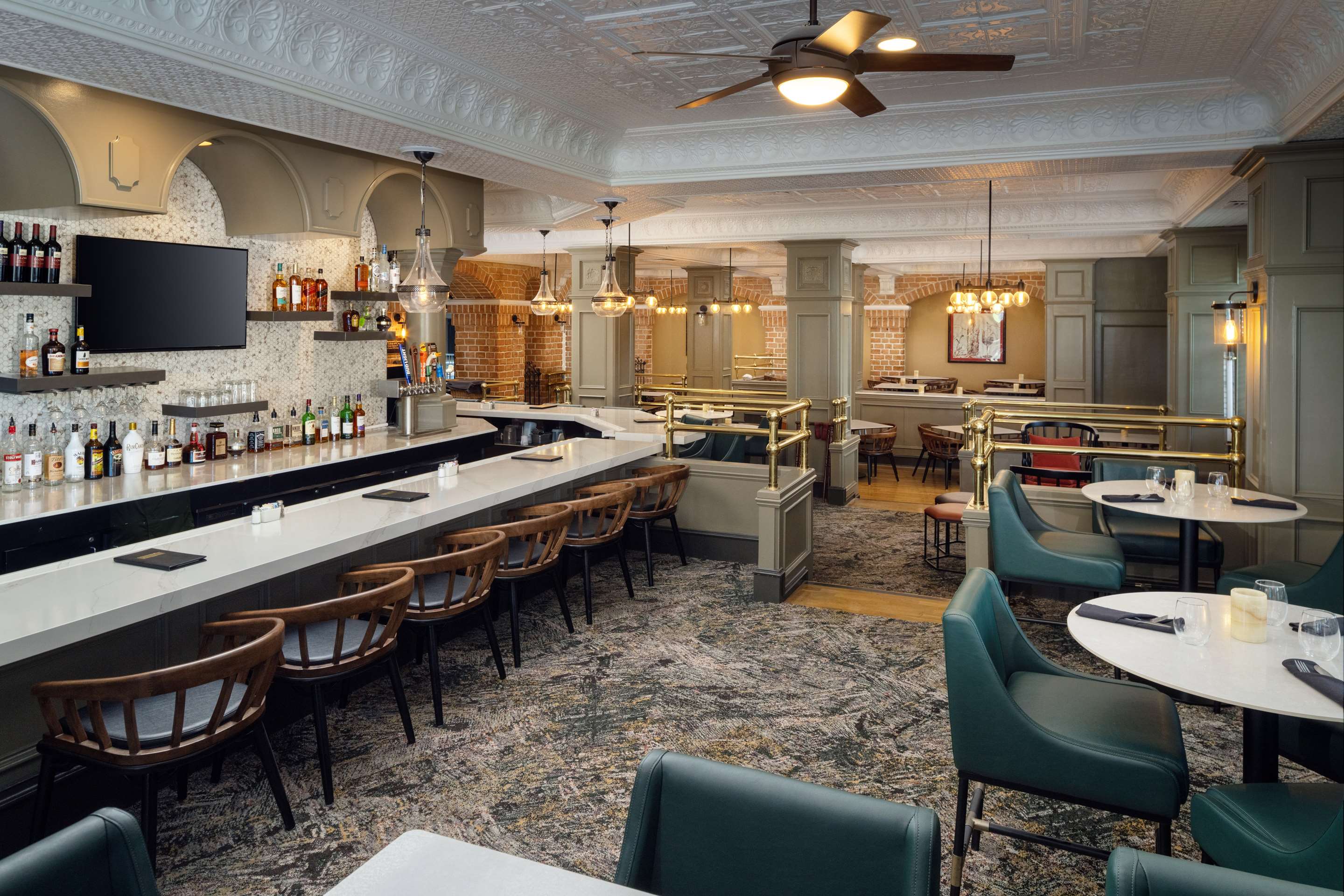 Restaurant | Embassy Suites by Hilton Orlando North