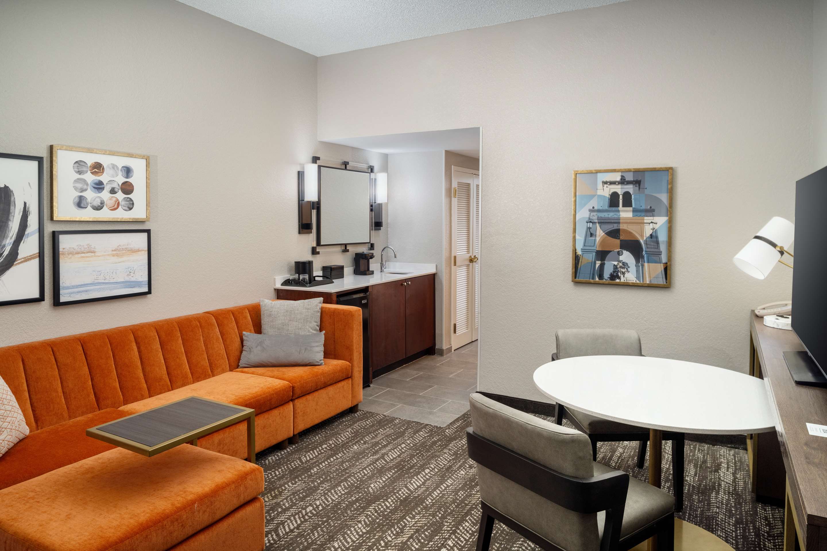 Guest room